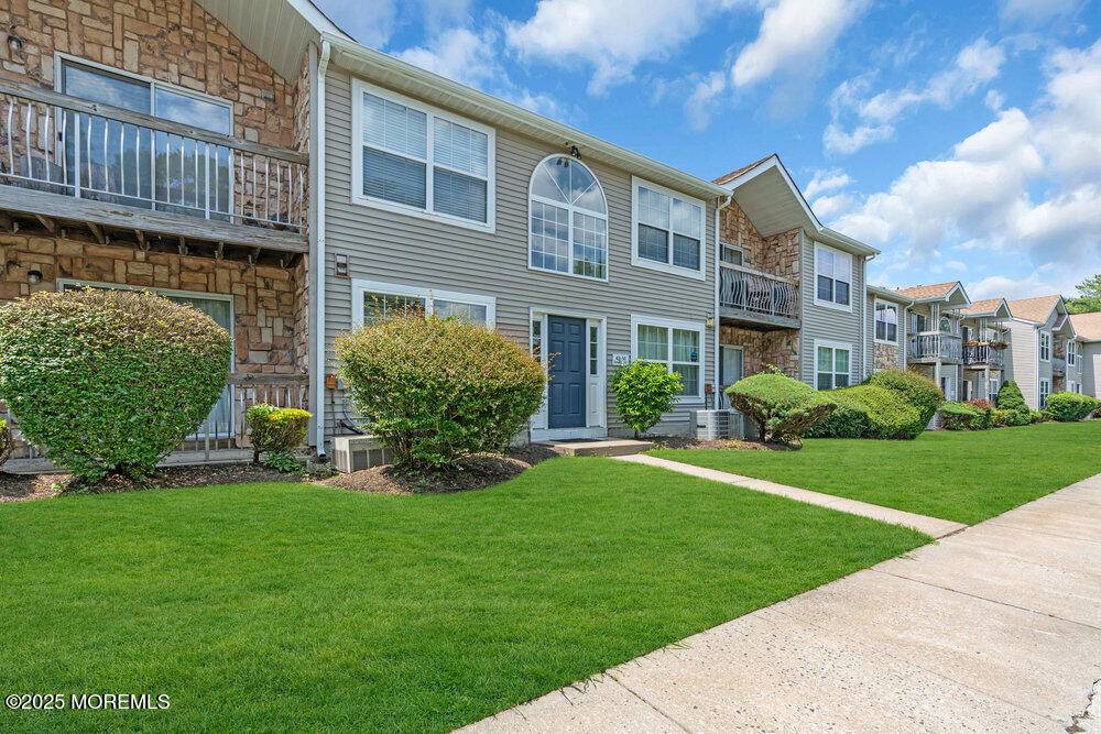 Tinton Falls, NJ 07753,56 Diane Drive