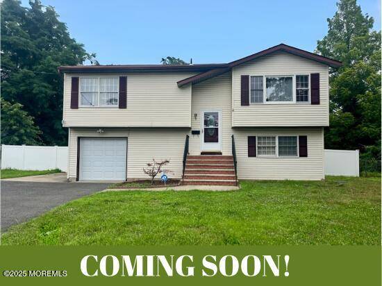 Eatontown, NJ 07724,9 Richardson Avenue