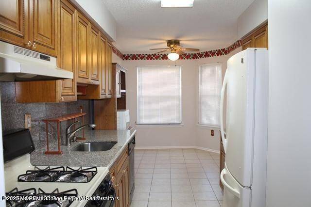 Freehold, NJ 07728,35 Seabreeze Square