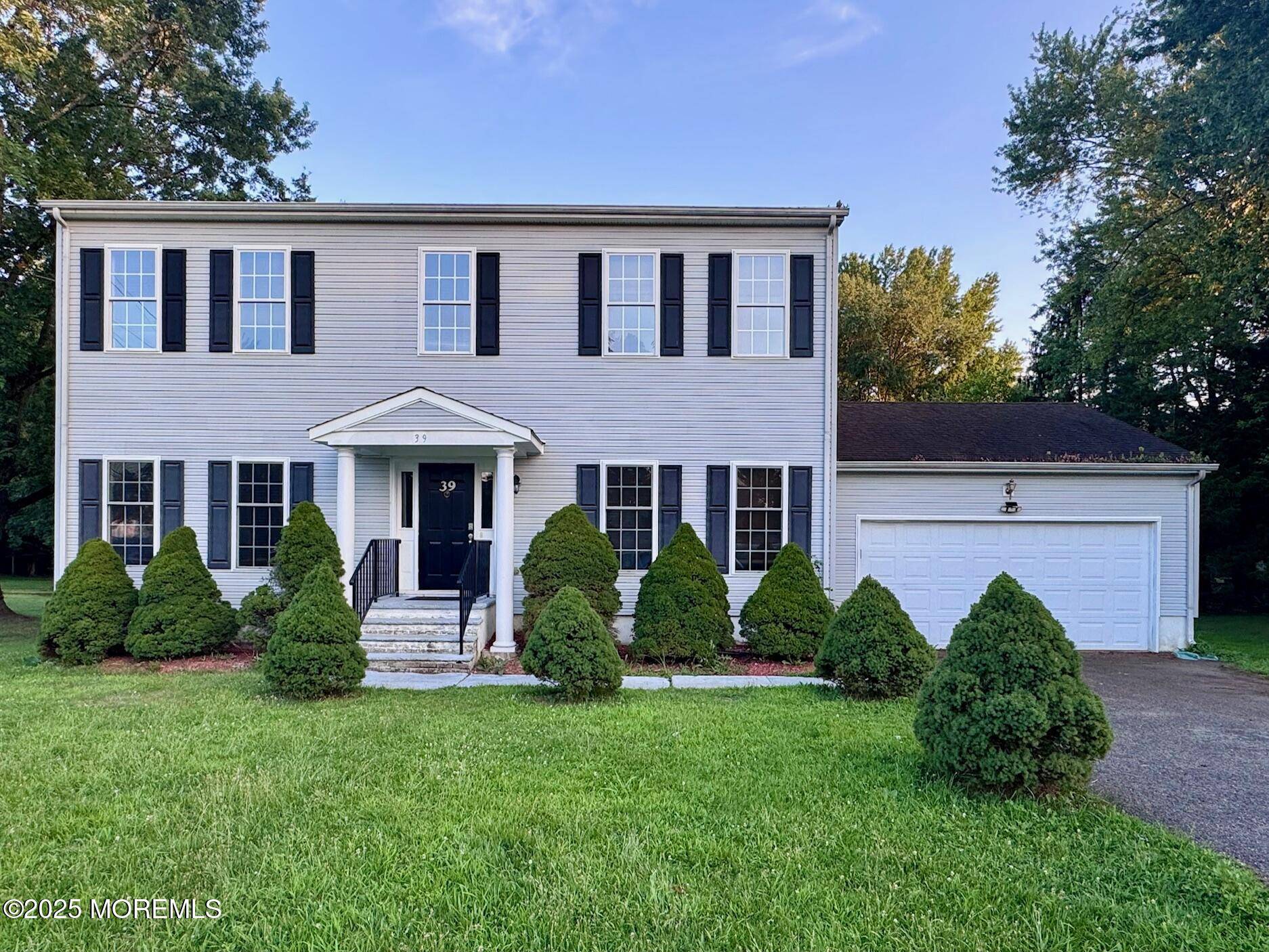 Englishtown, NJ 07726,39 Lasatta Avenue
