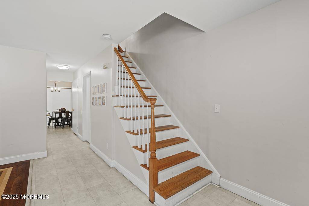 Lakewood, NJ 08701,431 Rose Court