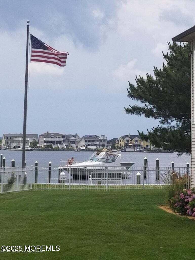 Monmouth Beach, NJ 07750,107 Wharfside Drive