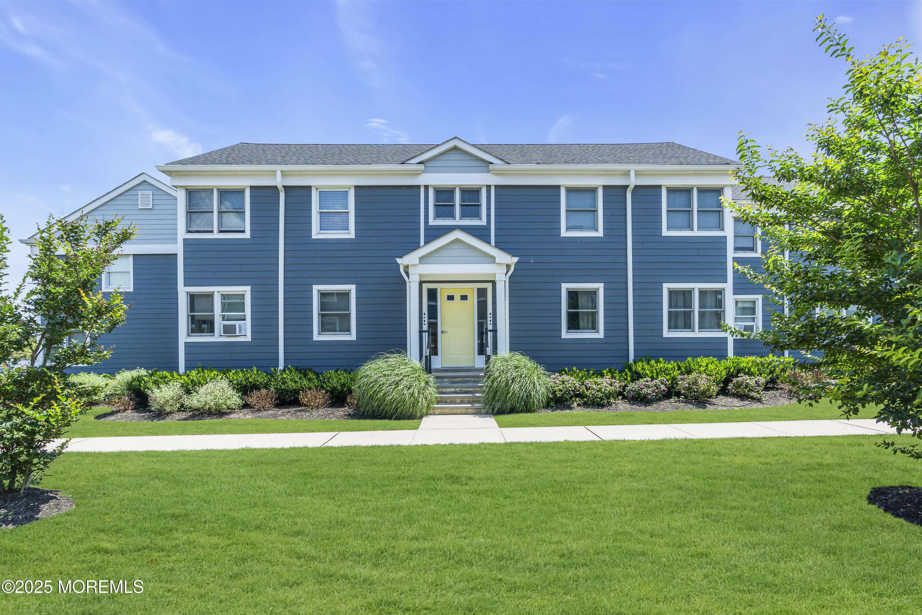 Asbury Park, NJ 07712,304 Deal Lake Drive #34