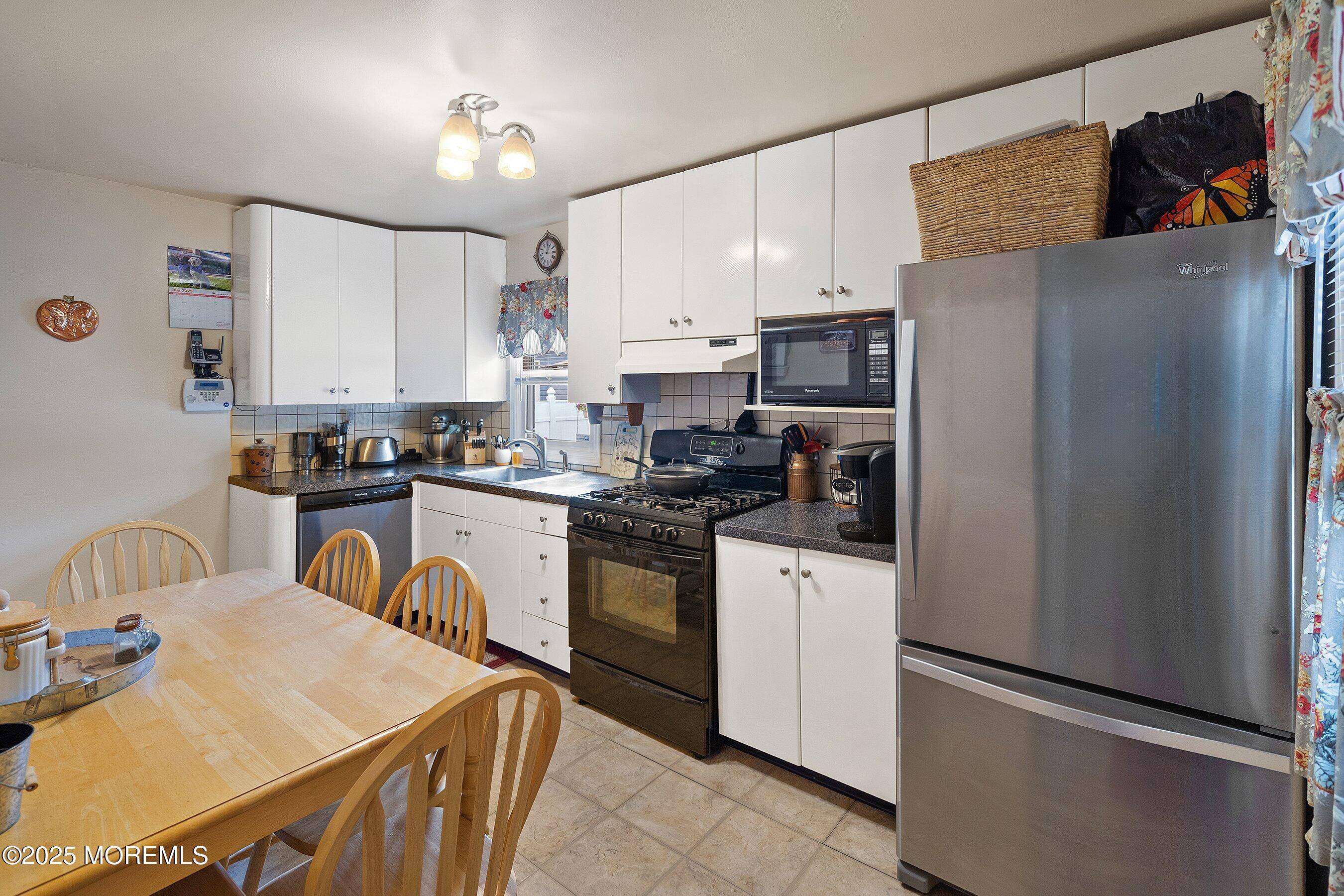 Clifton, NJ 07013,27 Stanley Street