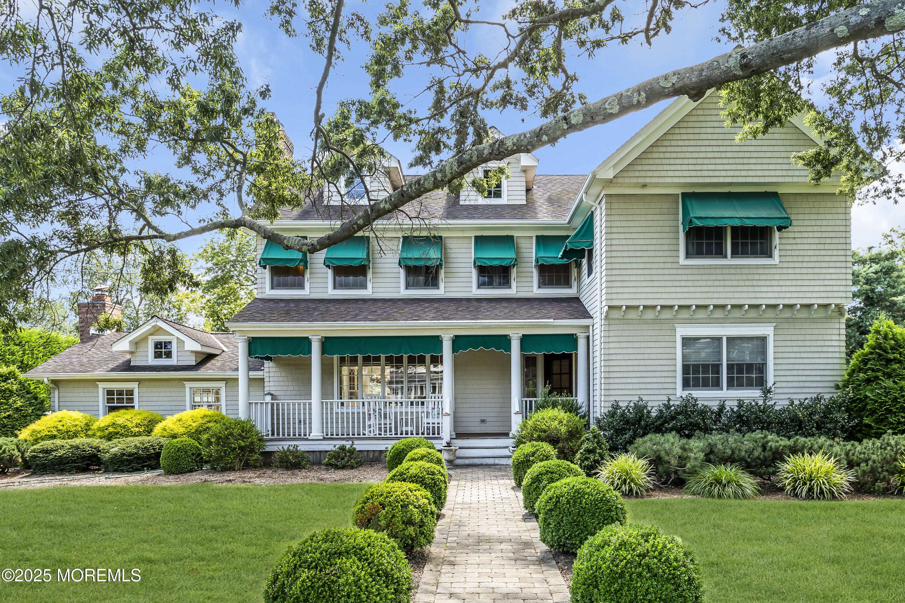 Rumson, NJ 07760,22 Wardell Avenue