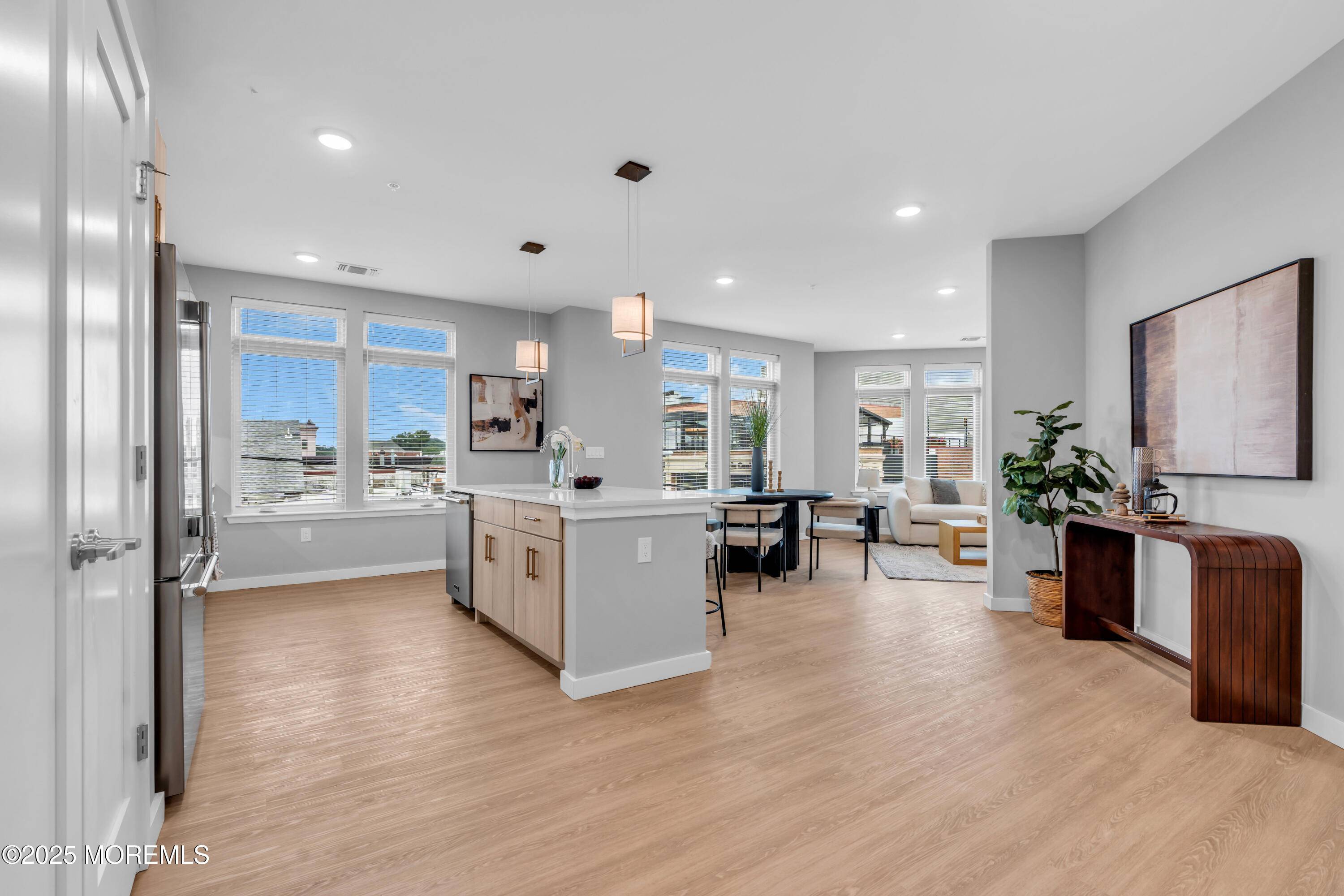 Red Bank, NJ 07701,120 Monmouth Street #207