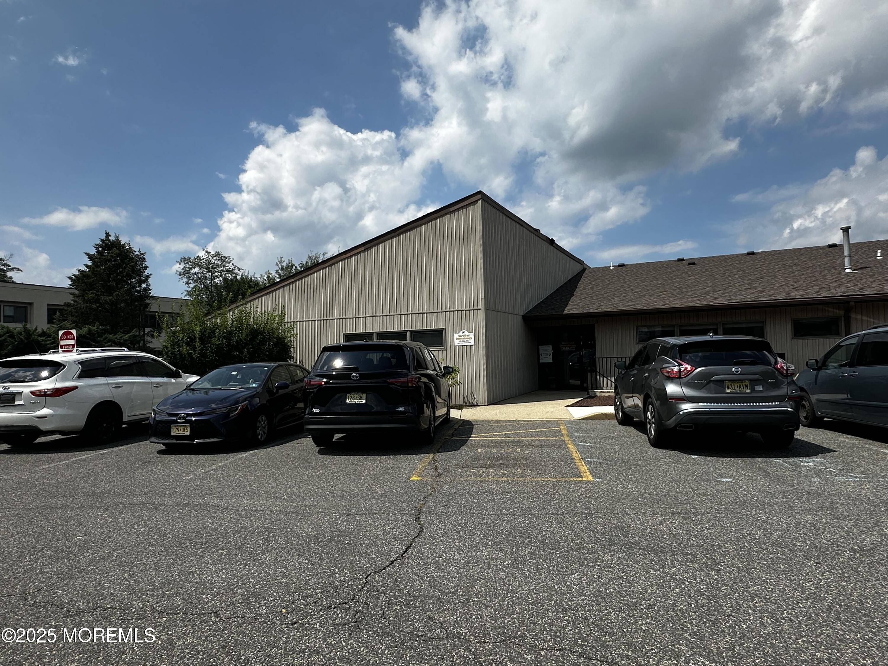 Lakewood, NJ 08701,525 Route 70 #a1