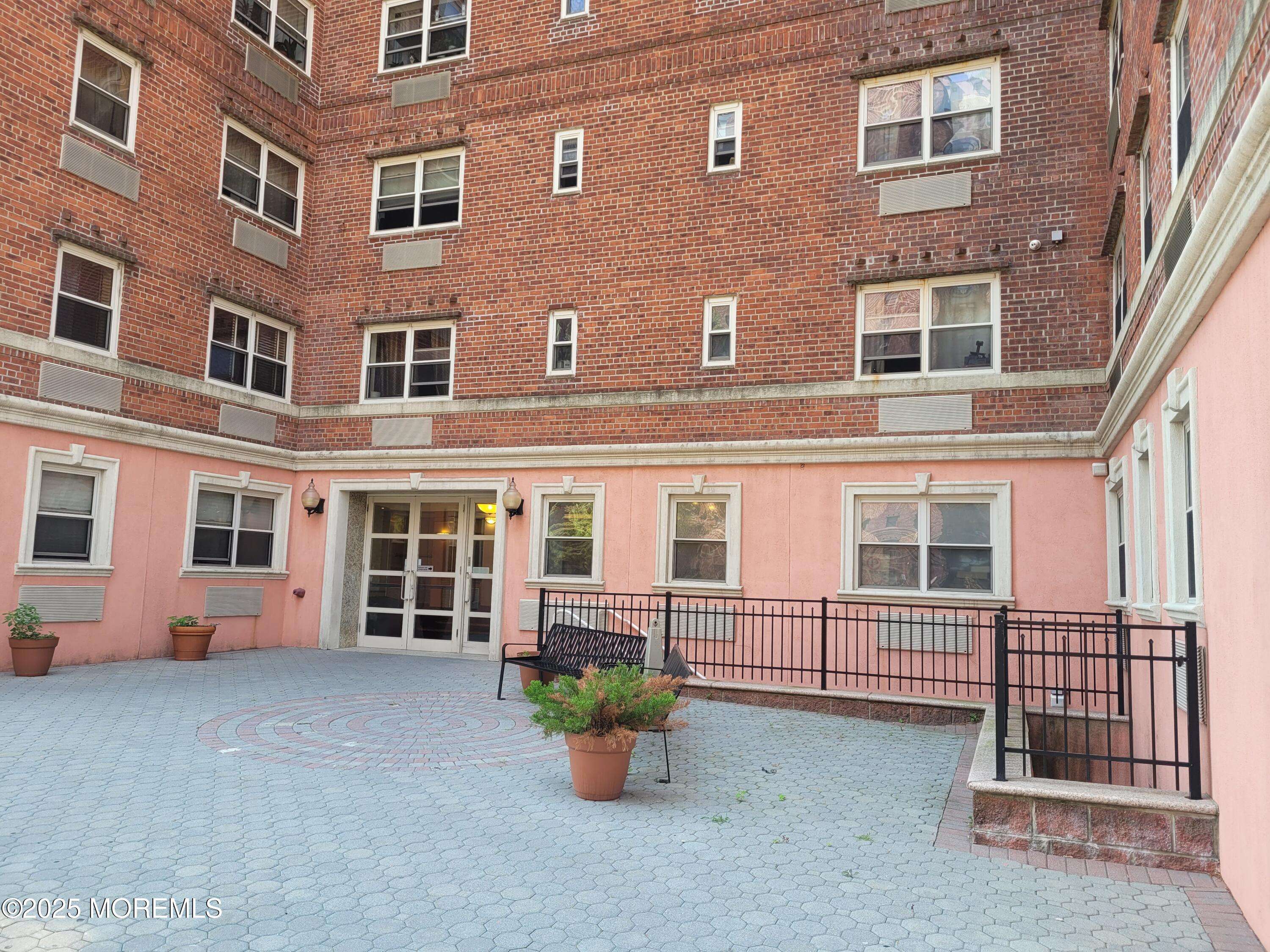 East Orange, NJ 07018,70 S Munn Avenue #203