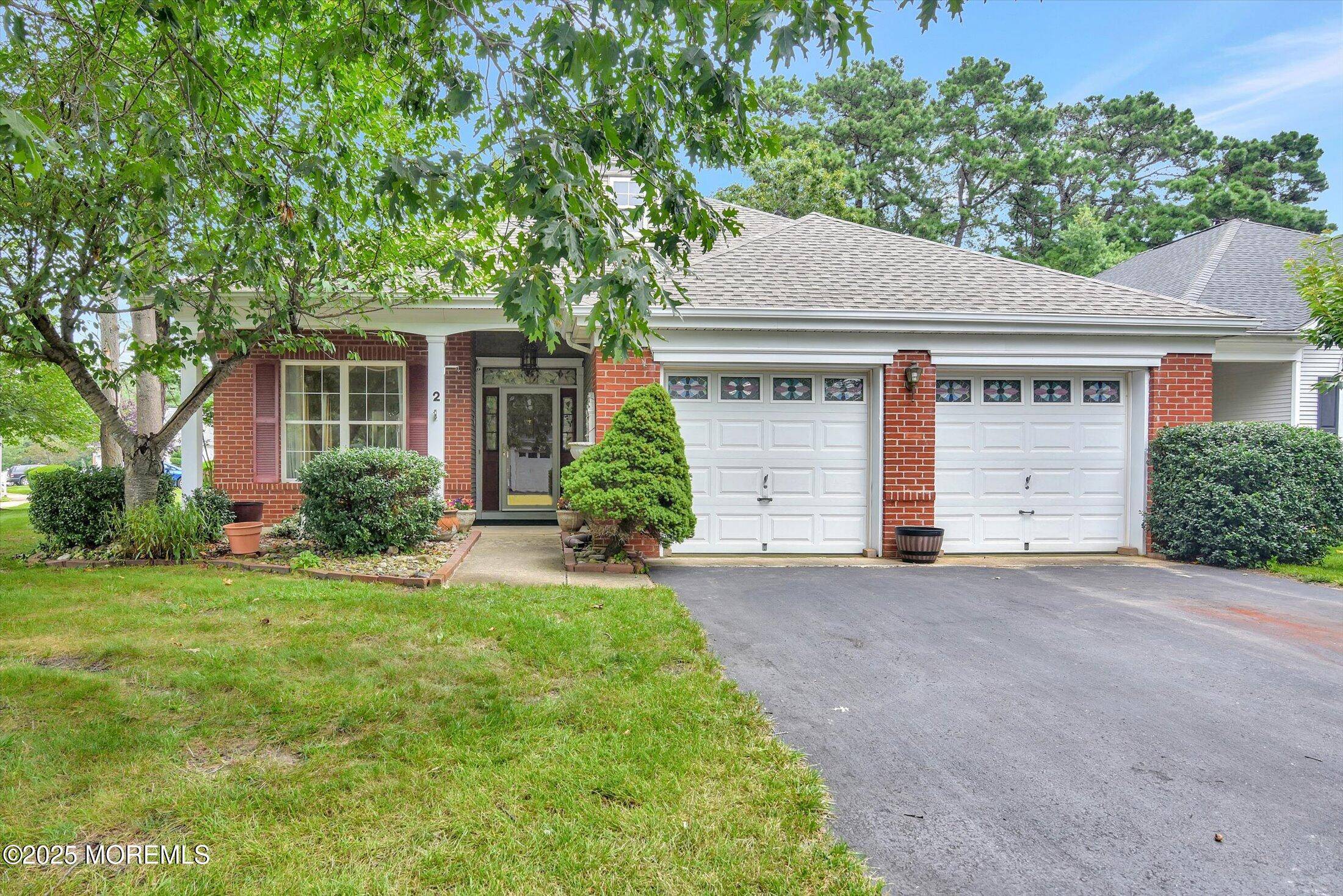 Lakewood, NJ 08701,2 Amberwinds Court