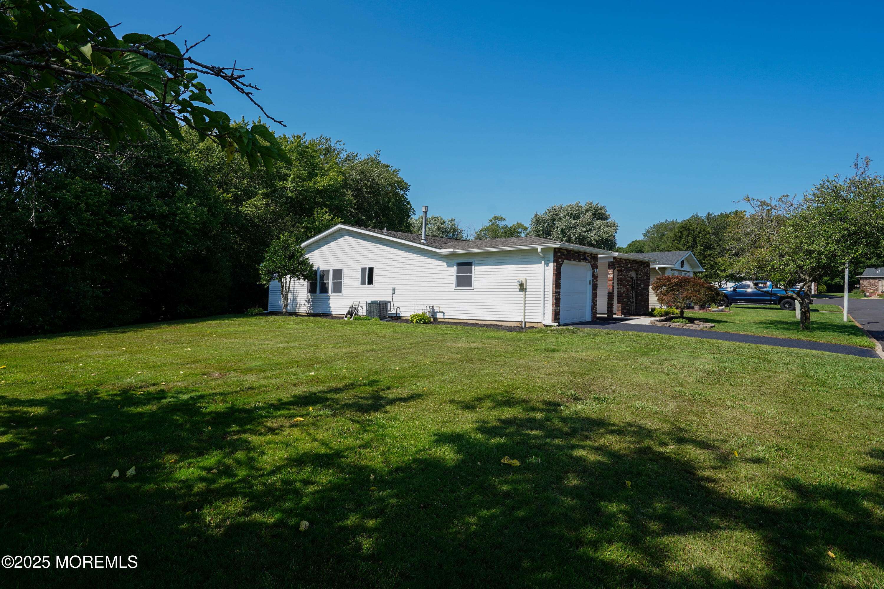 Brick, NJ 08724,1 Graham Court
