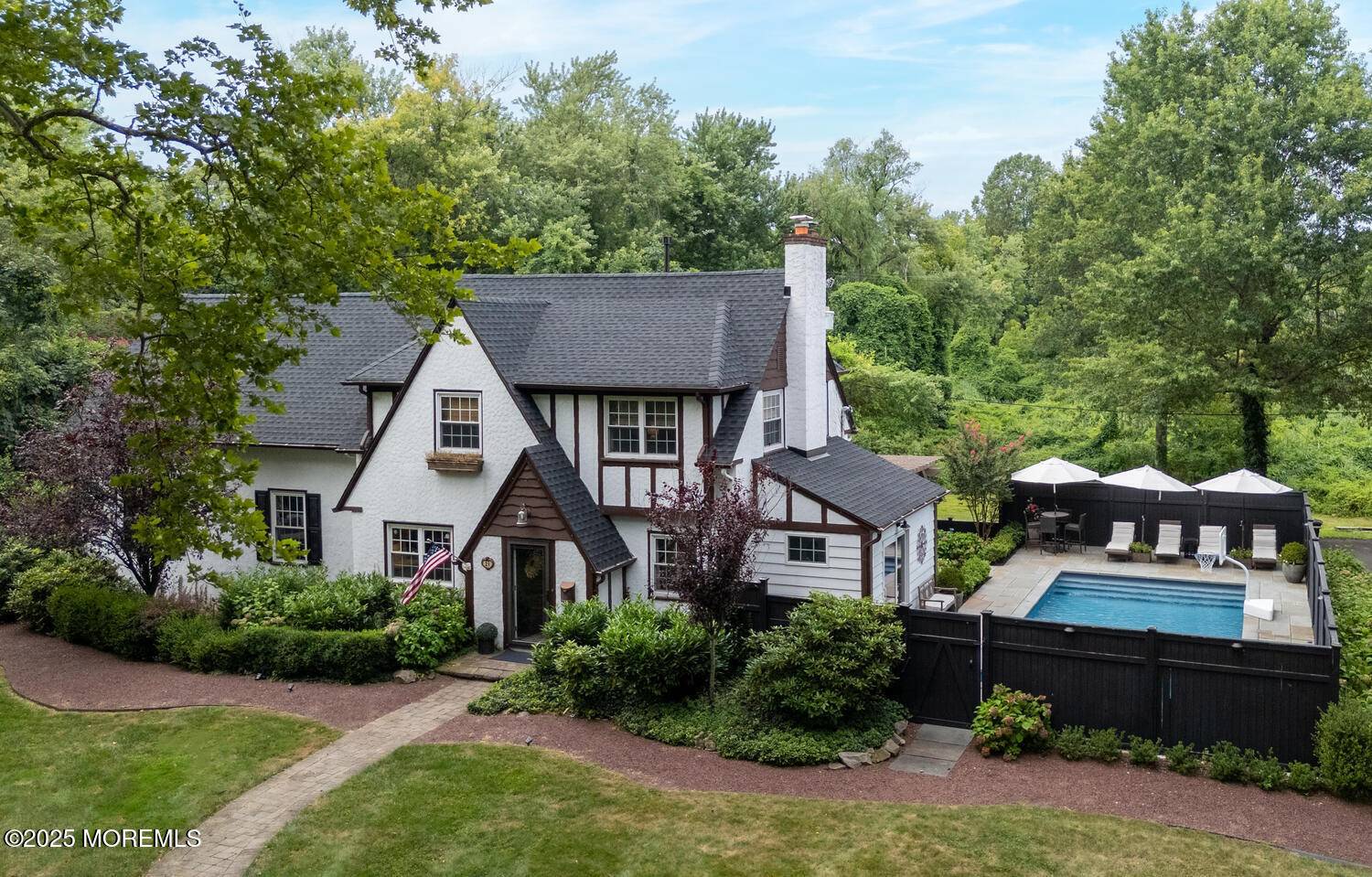 Shrewsbury Boro, NJ 07702,21 Buttonwood Drive