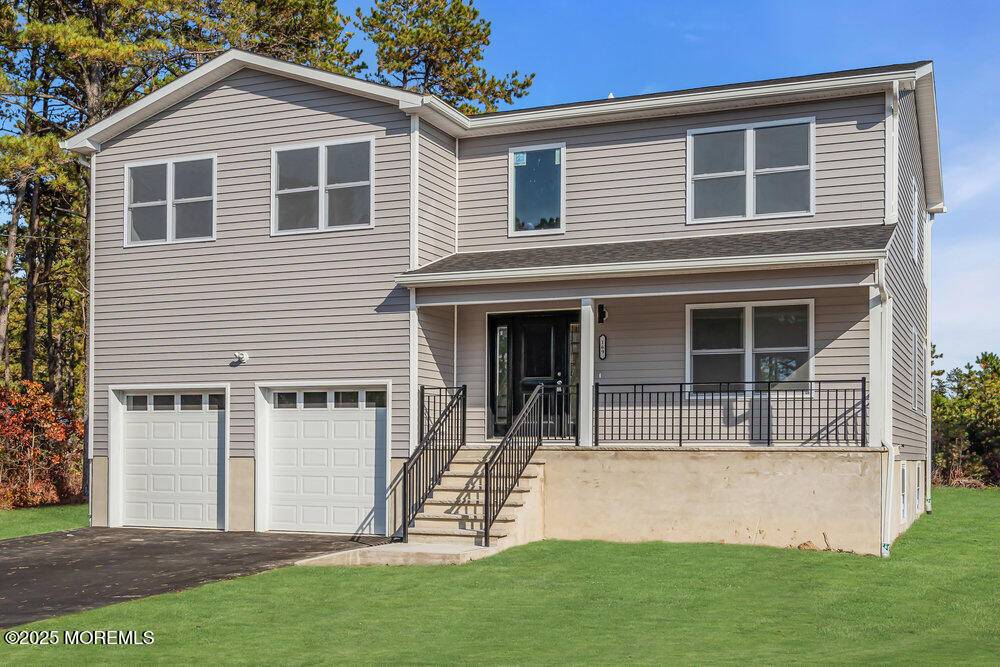 Bayville, NJ 08721,169 Grand Central Parkway