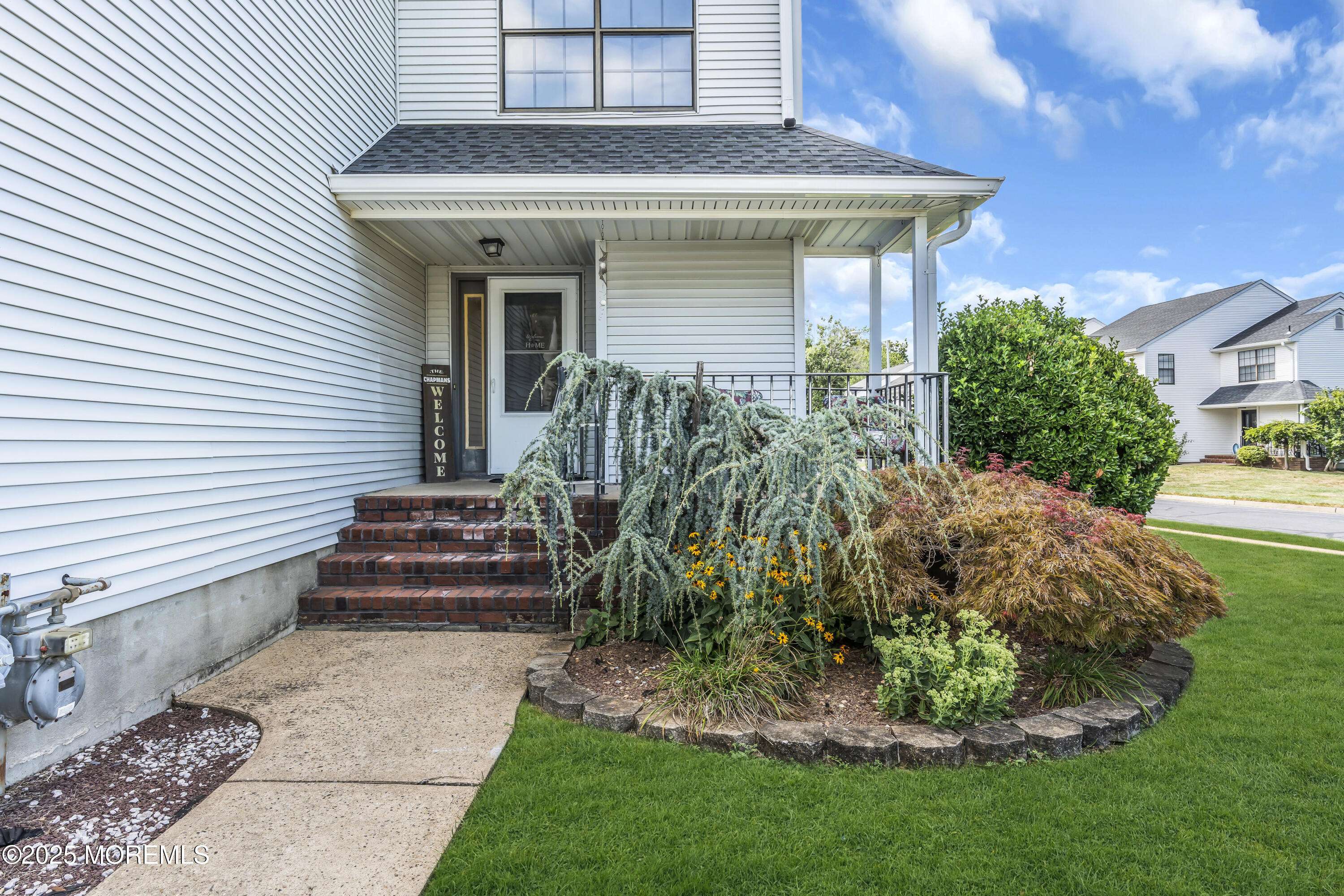 Manalapan, NJ 07726,128 Chestnut Way #12-8