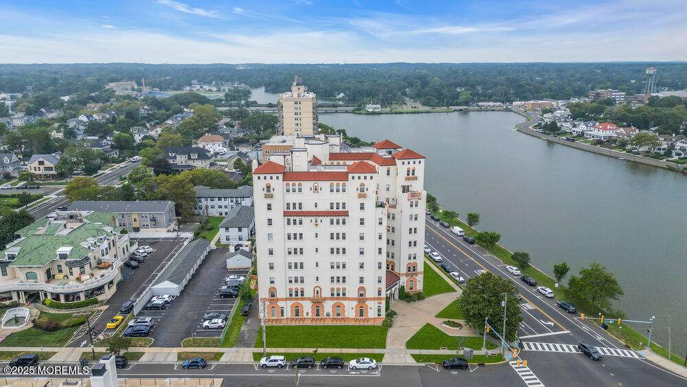 Asbury Park, NJ 07712,400 Deal Lake Drive #4G