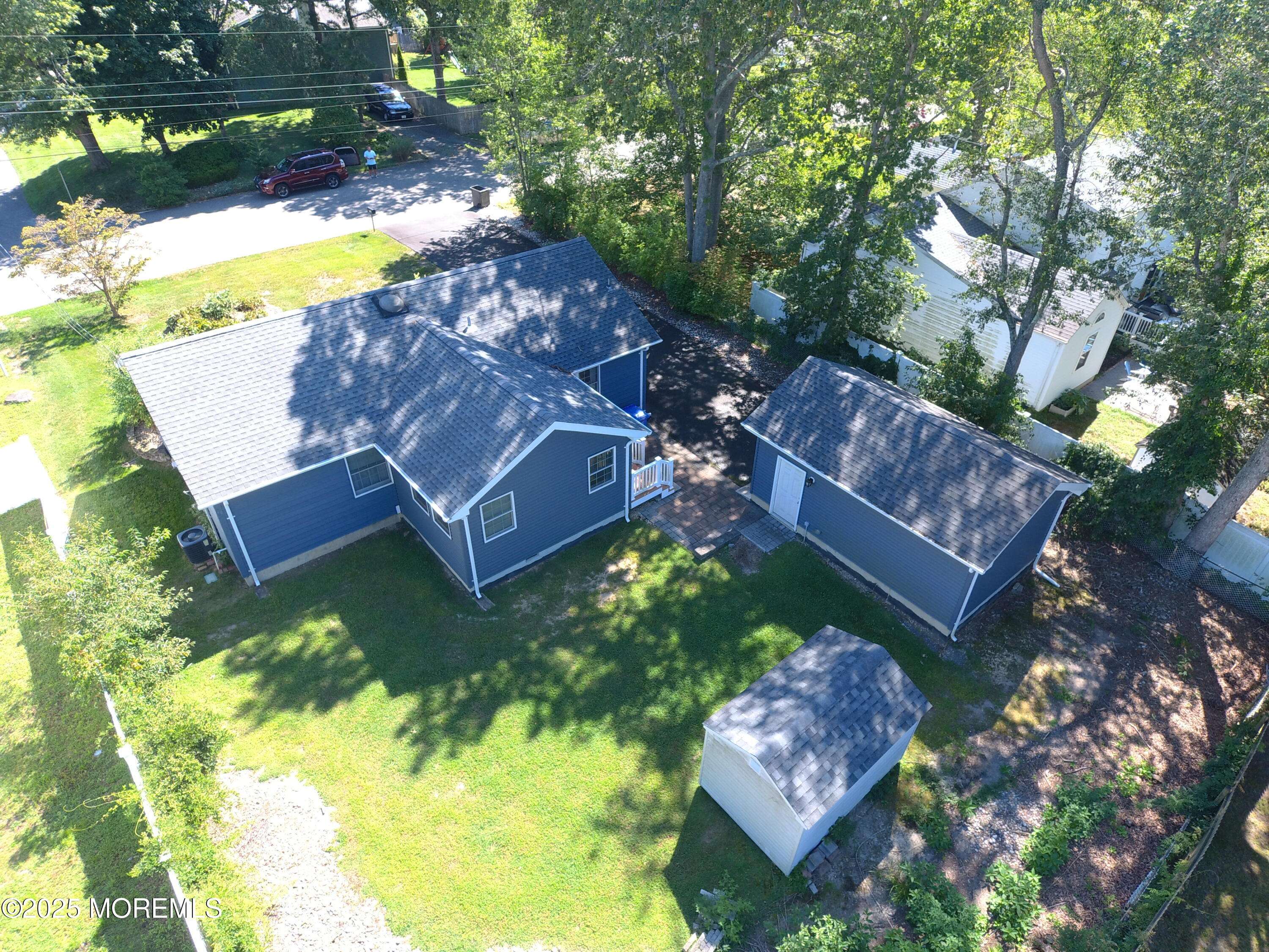 Manahawkin, NJ 08050,208 Steering Lane