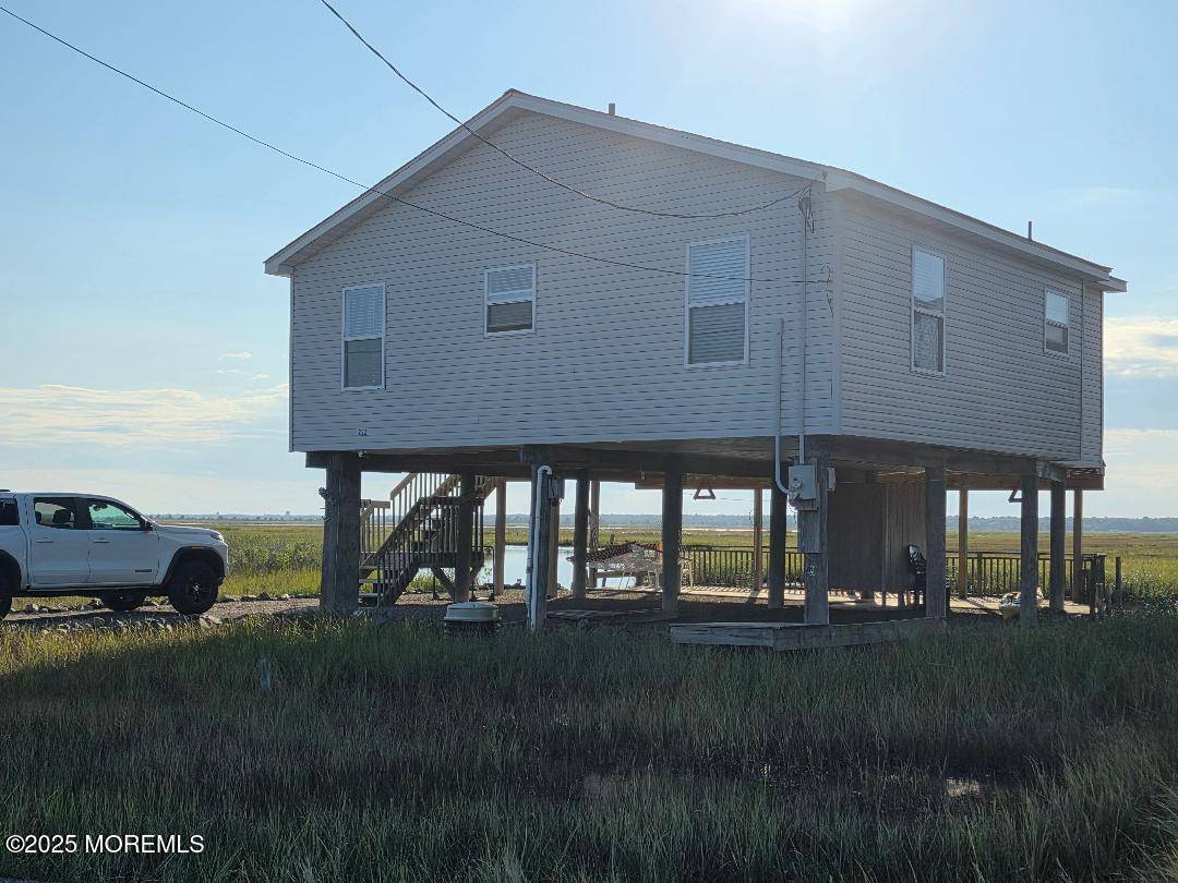 Eagleswood, NJ 08092,202 S Creek Drive