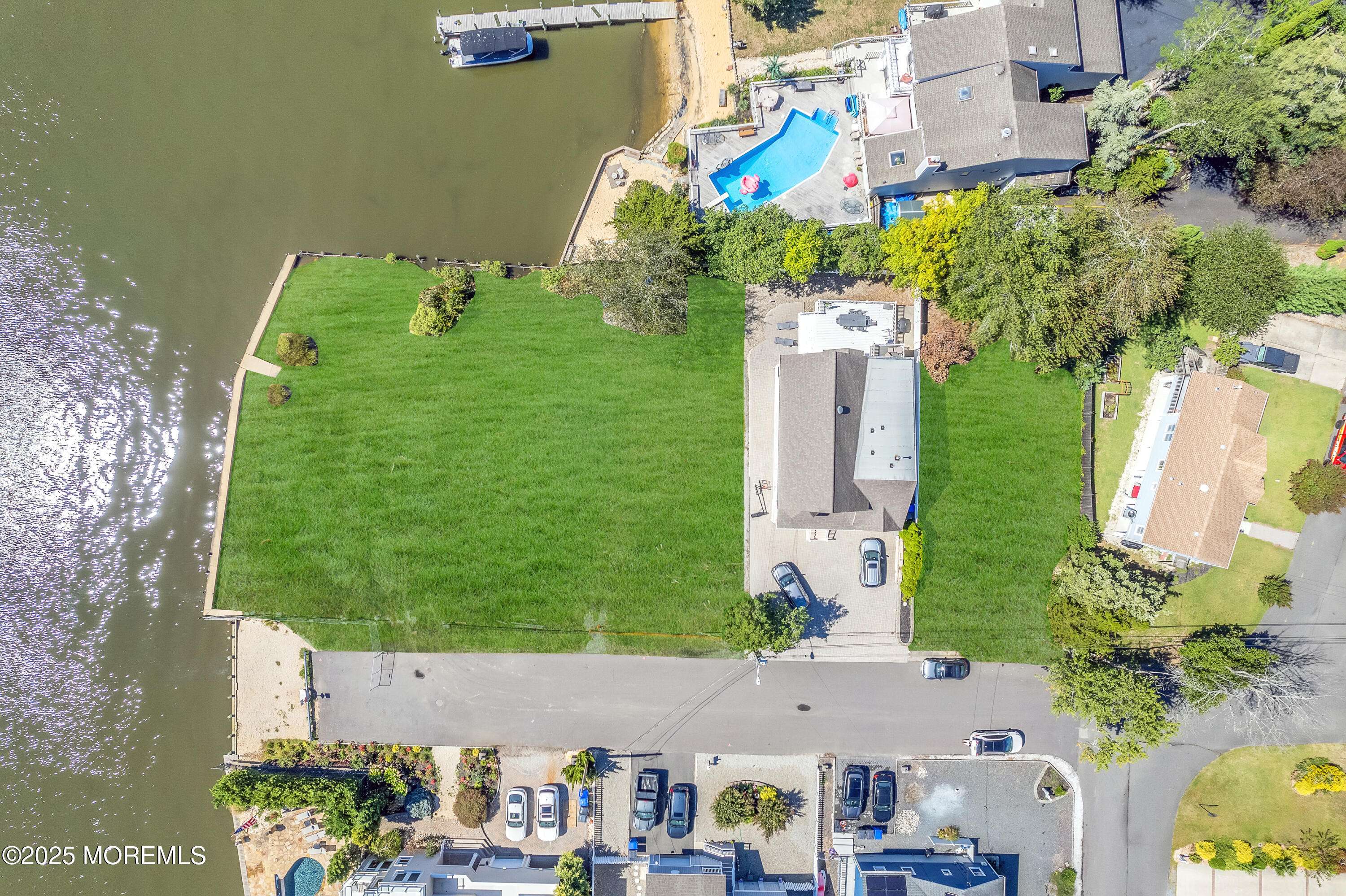 Toms River, NJ 08753,6 Cedar Tree Lane