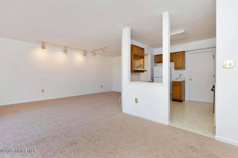 Eatontown, NJ 07724,86 Holly Drive