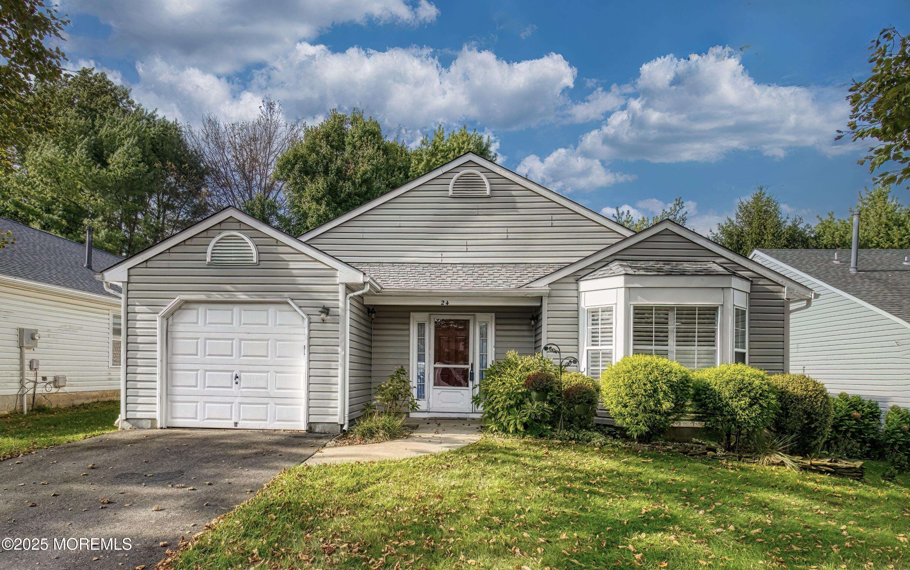 Brick, NJ 08724,24 Mayapple Drive