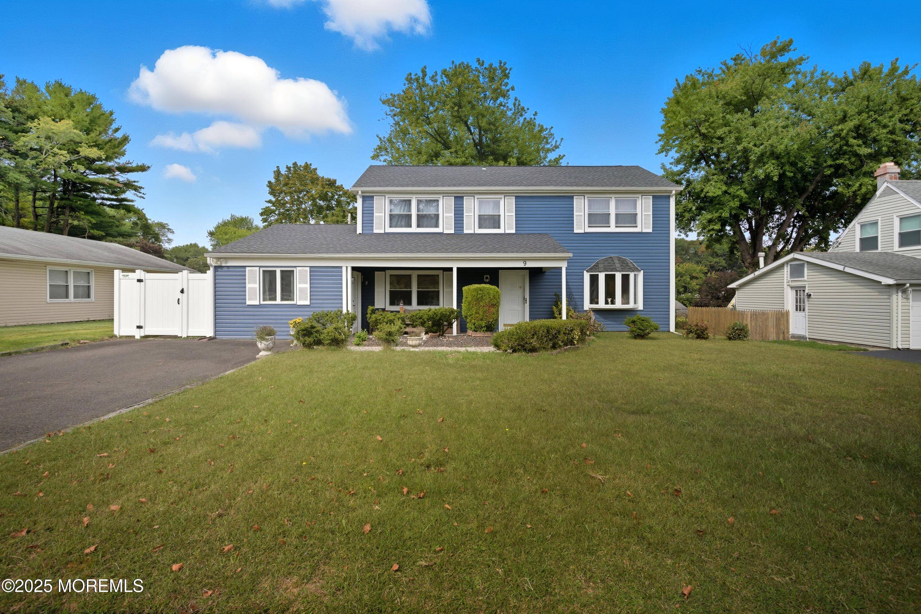 Matawan, NJ 07747,9 Idolstone Lane