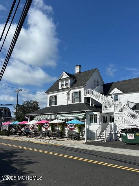 Bay Head, NJ 08742,58 Bridge Avenue
