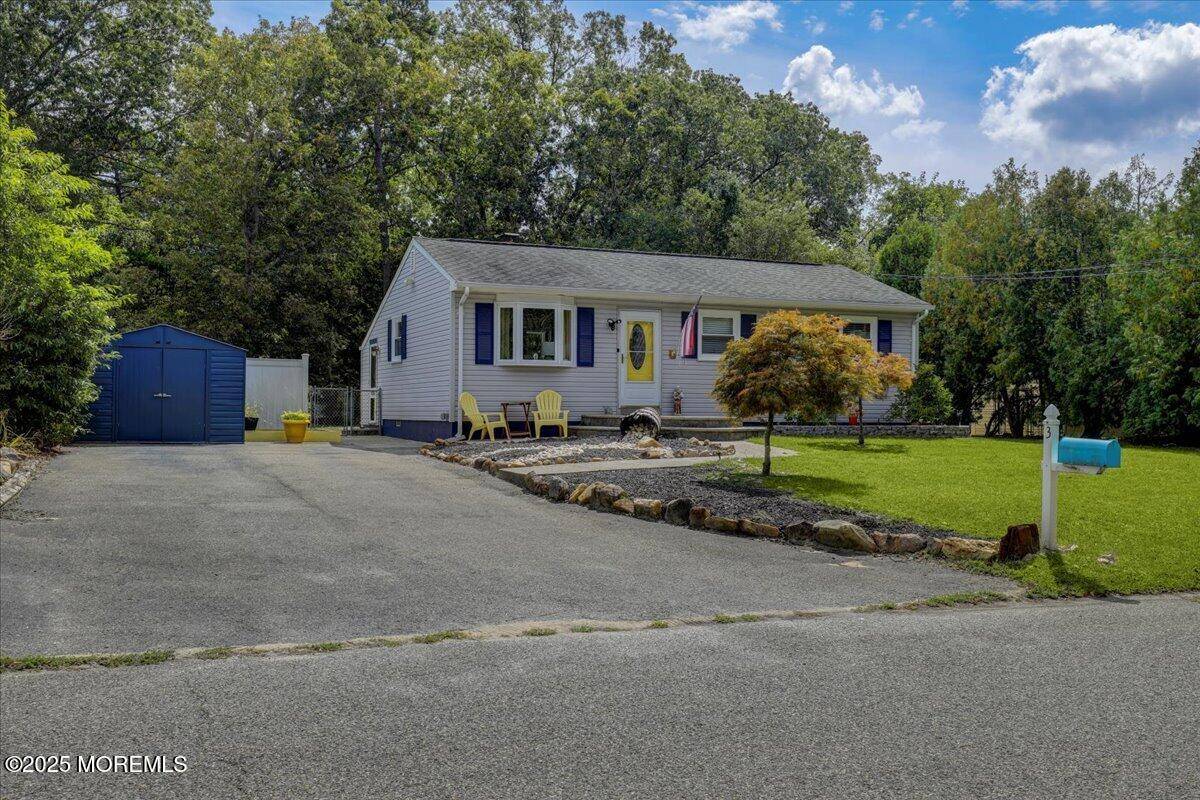 Jackson, NJ 08527,3 Park Crest Drive