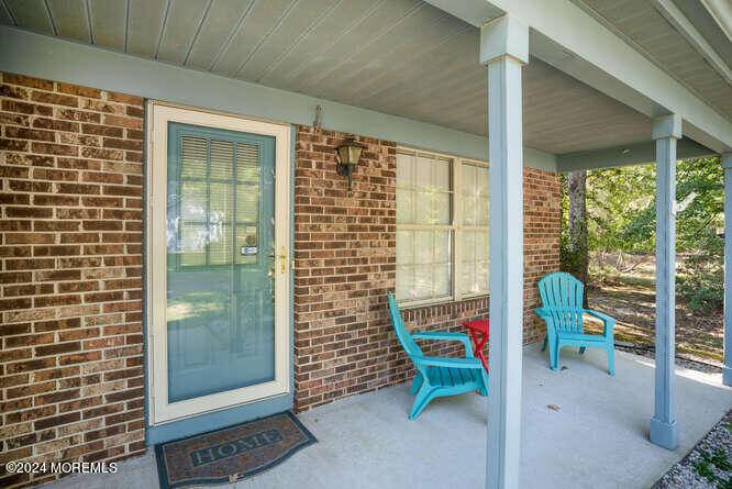 Whiting, NJ 08759,553 Petunia Lane N