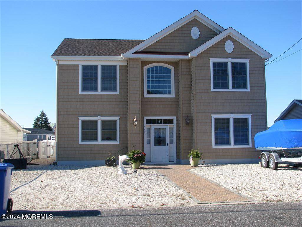 Manahawkin, NJ 08050,967 Beach Haven West Boulevard