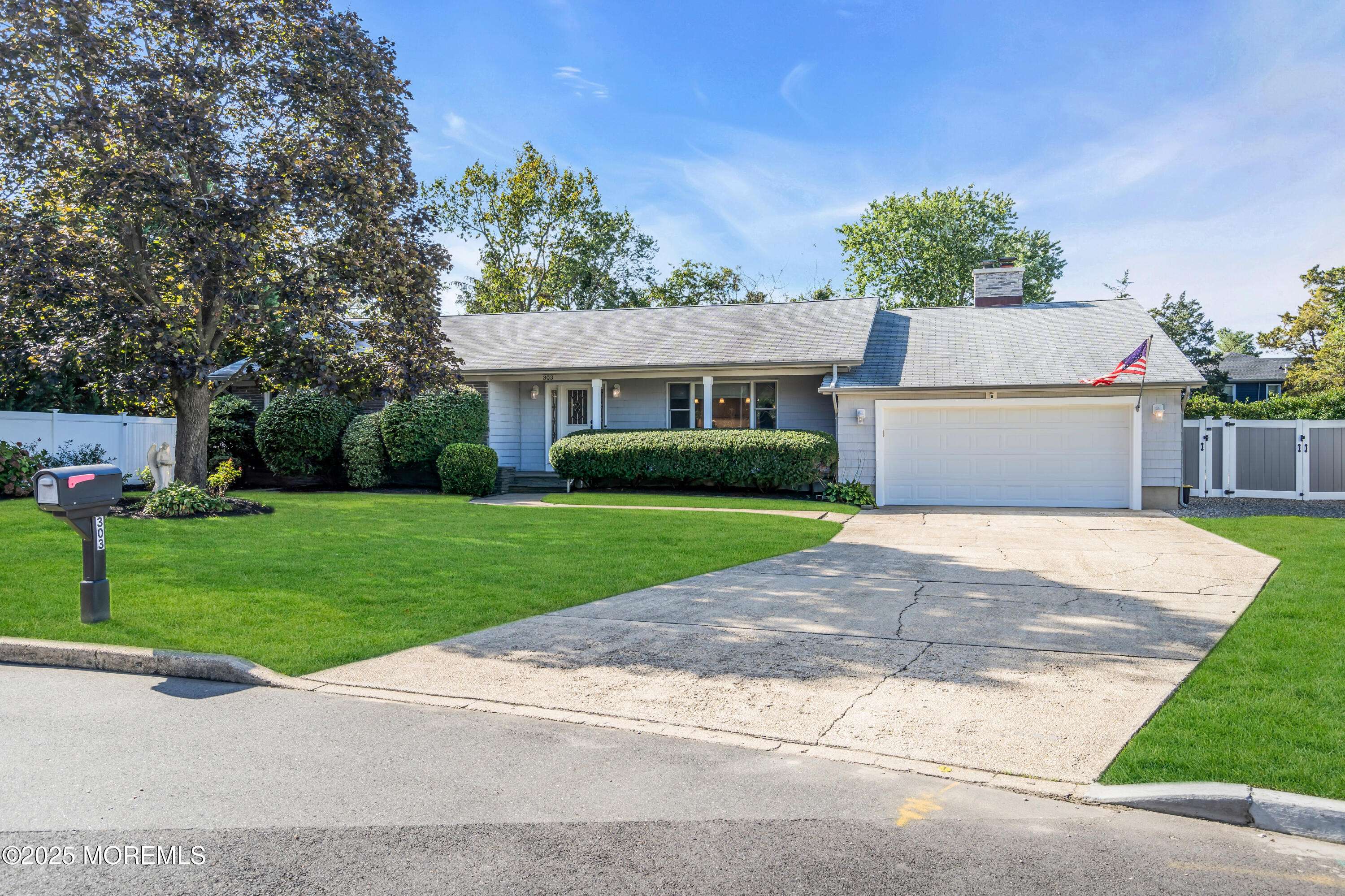 Pine Beach, NJ 08741,303 Lincoln Court