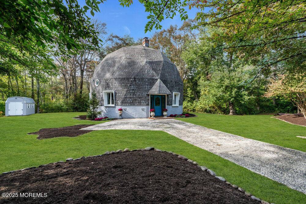 Farmingdale, NJ 07727,56 Lakeside Drive