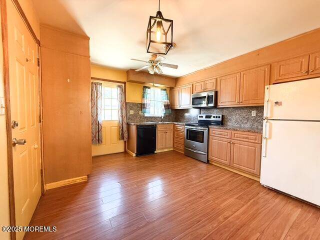 Manchester, NJ 08759,32 Edinburgh Lane