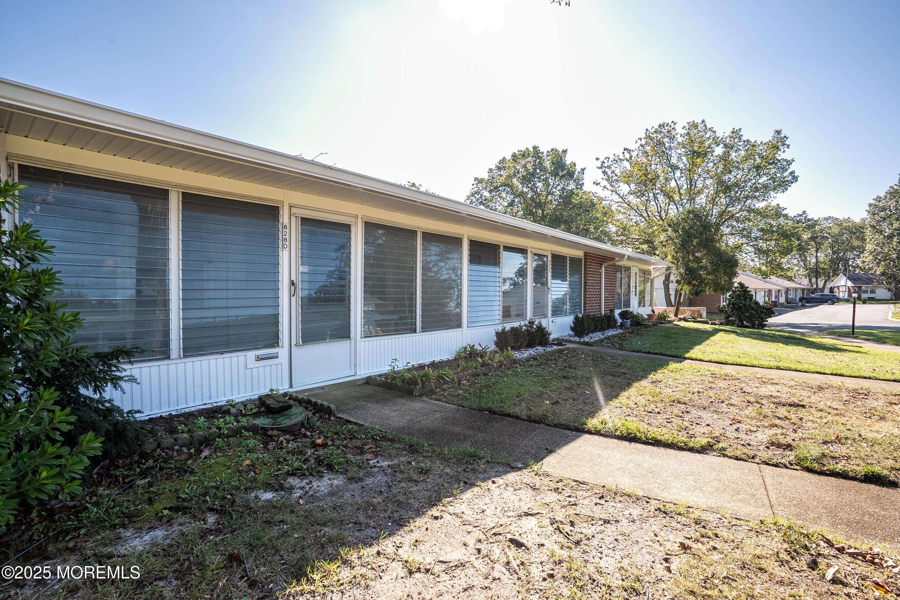 Lakewood, NJ 08701,828 Balmoral Court