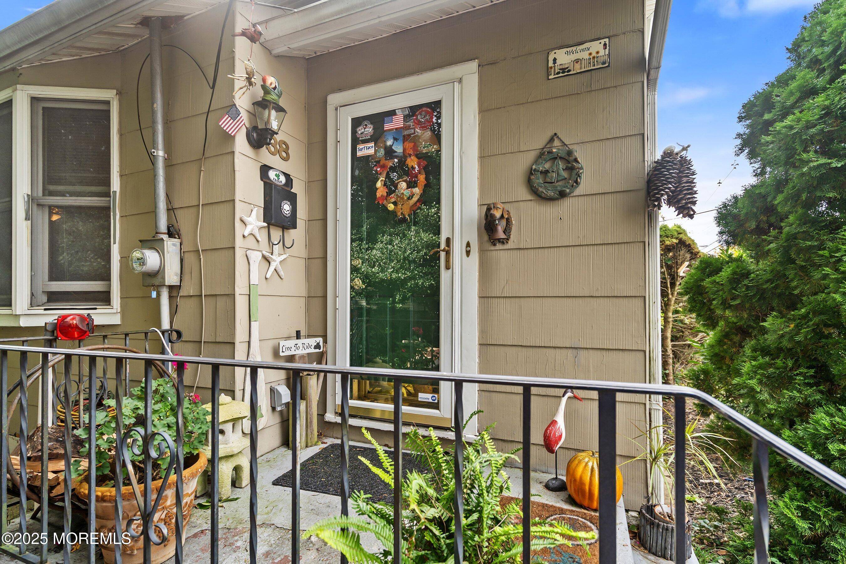 Atlantic Highlands, NJ 07716,38 East Avenue