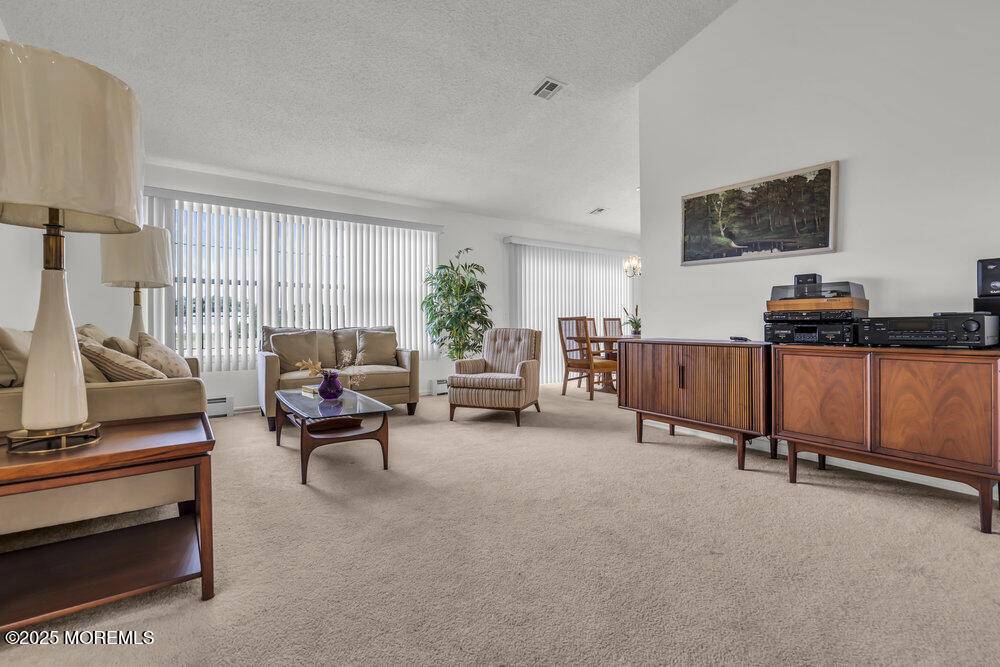 Toms River, NJ 08757,6 Snowdon Court