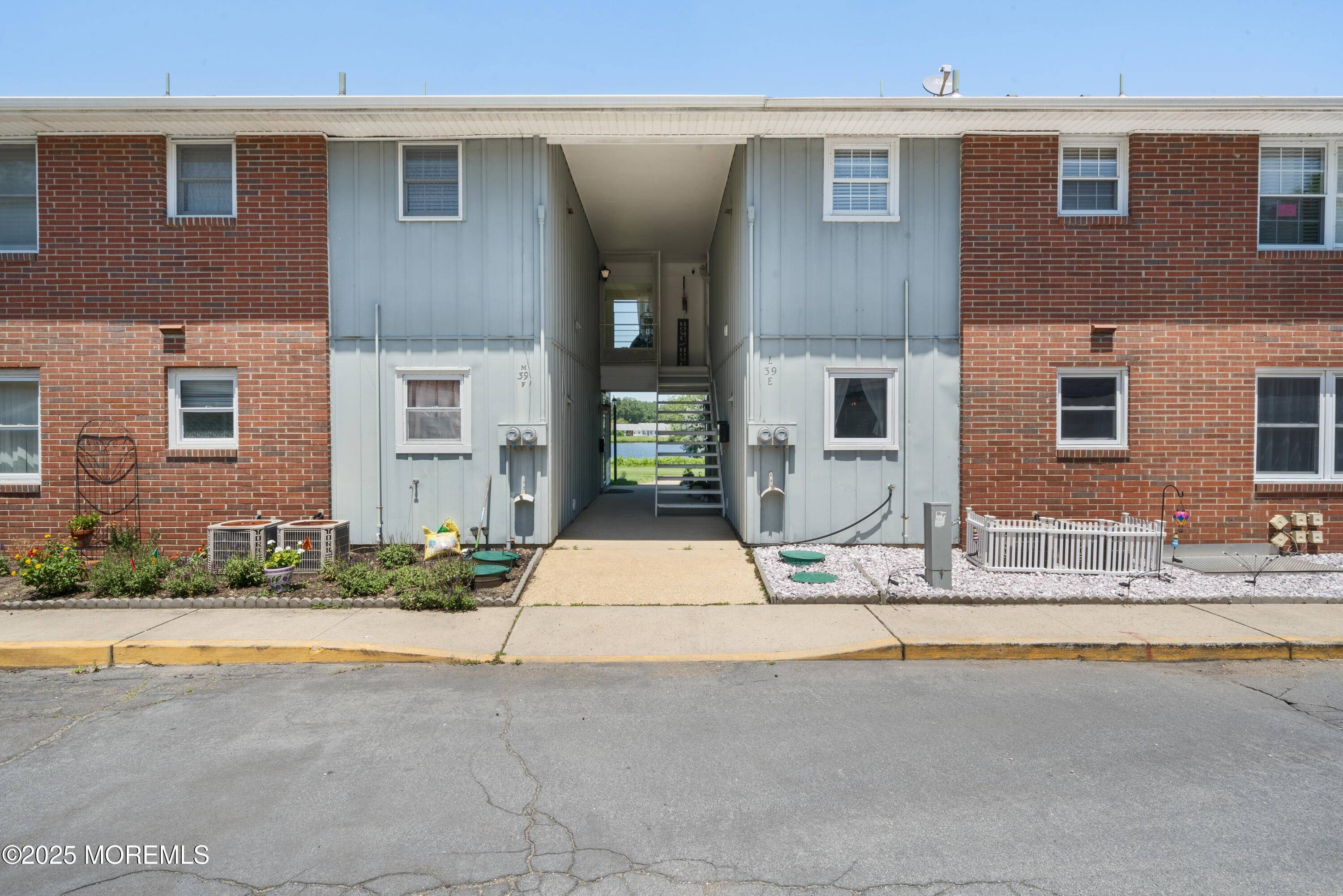 Lakewood, NJ 08701,39 Cambridge Court #E