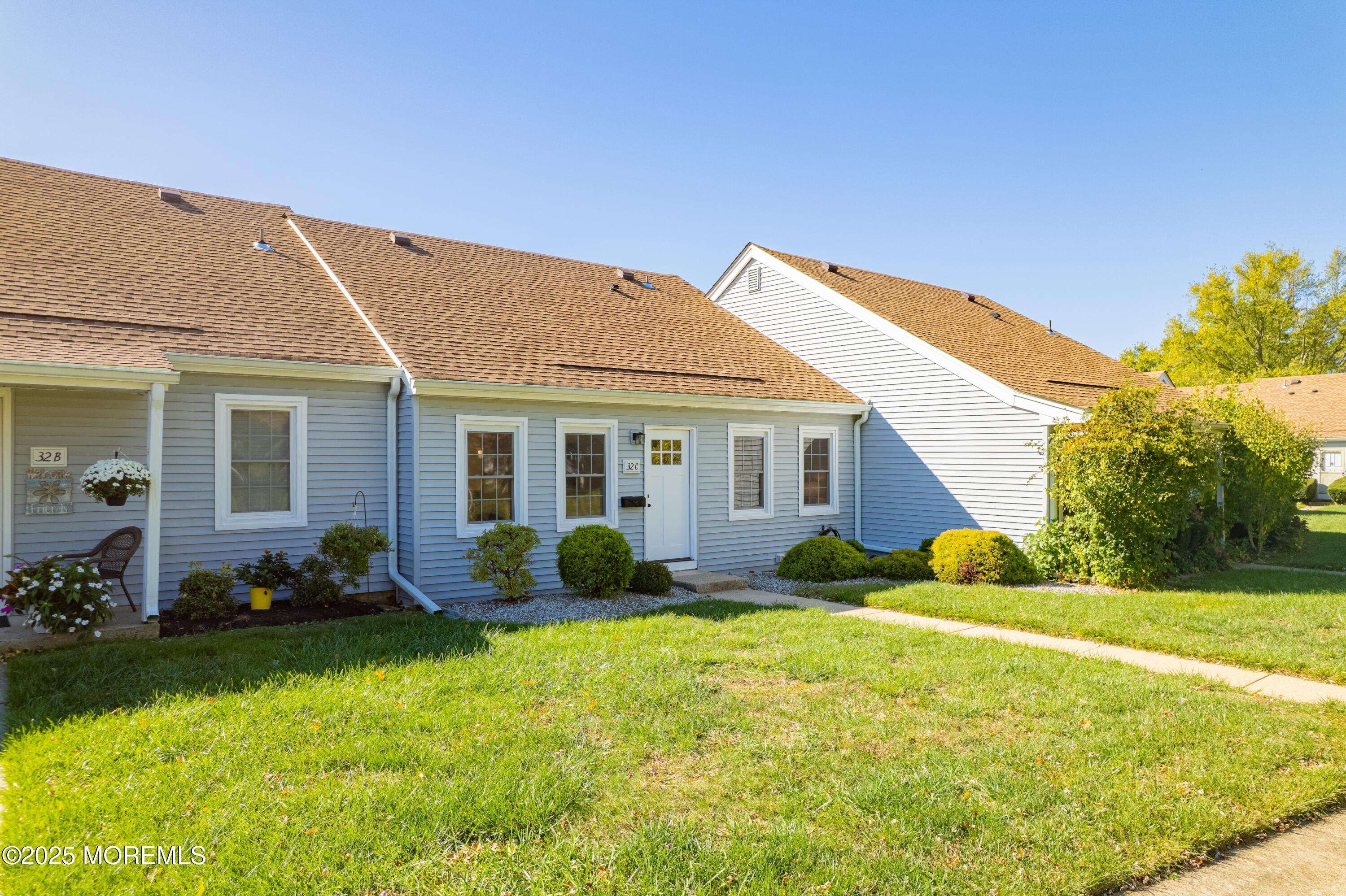 Freehold, NJ 07728,32 Plaza De Las Lobos #C