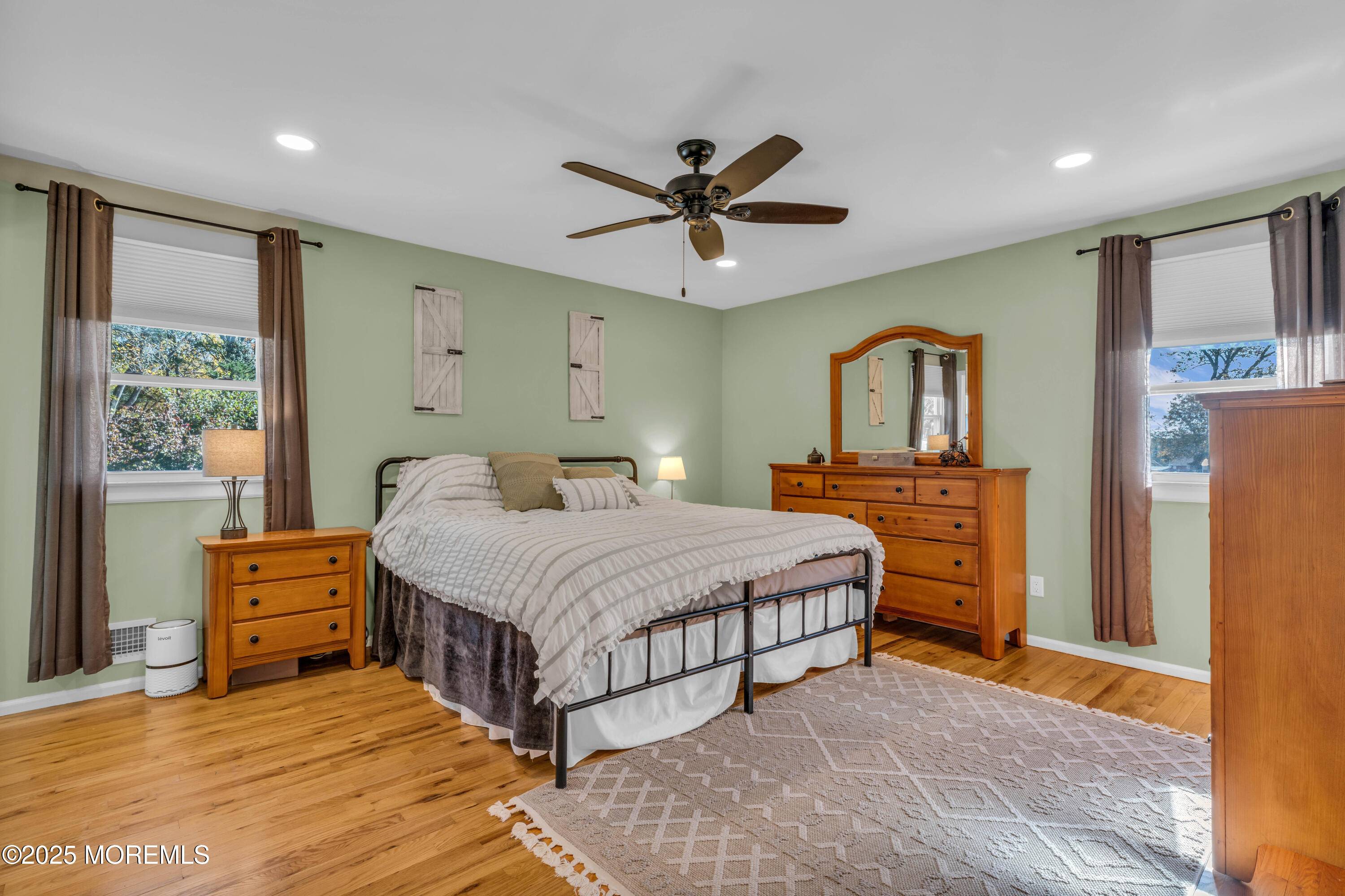 Farmingdale, NJ 07727,35 Merrick Road