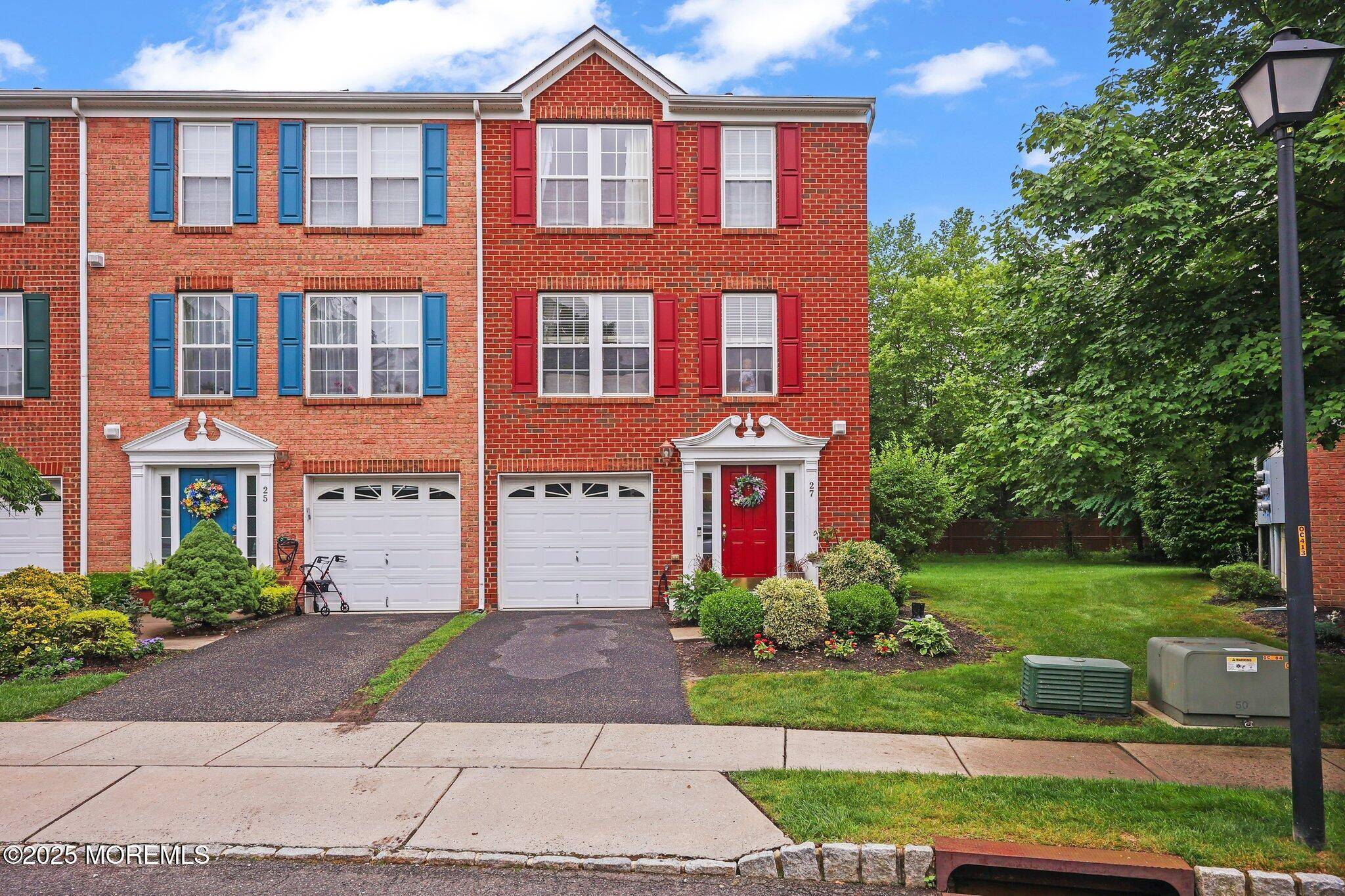 Farmingdale, NJ 07727,27 Saxton Road