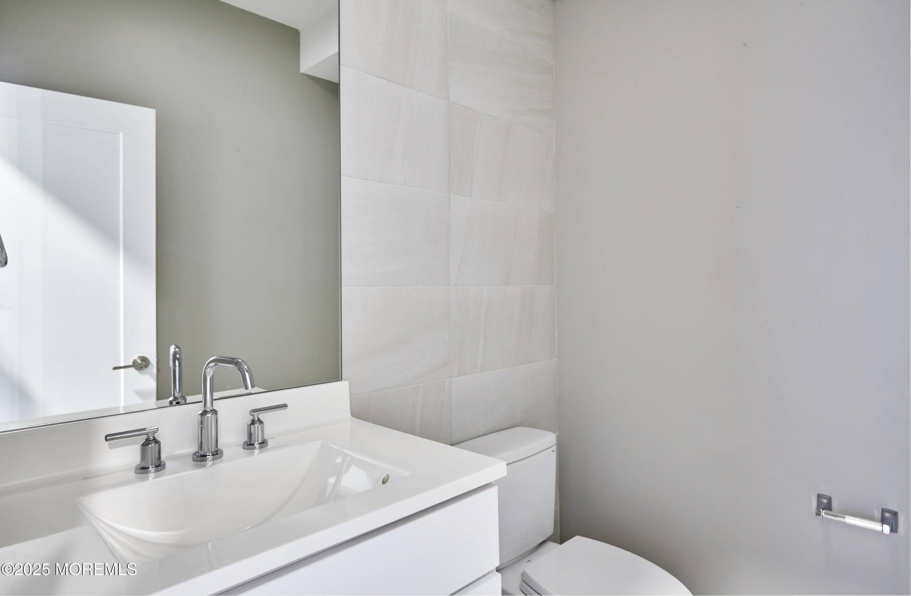 Toms River, NJ 08753,52 Colfax Street