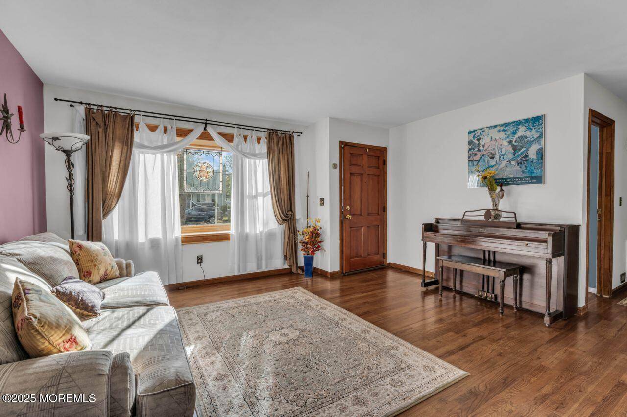 Toms River, NJ 08755,30 Winding River Drive