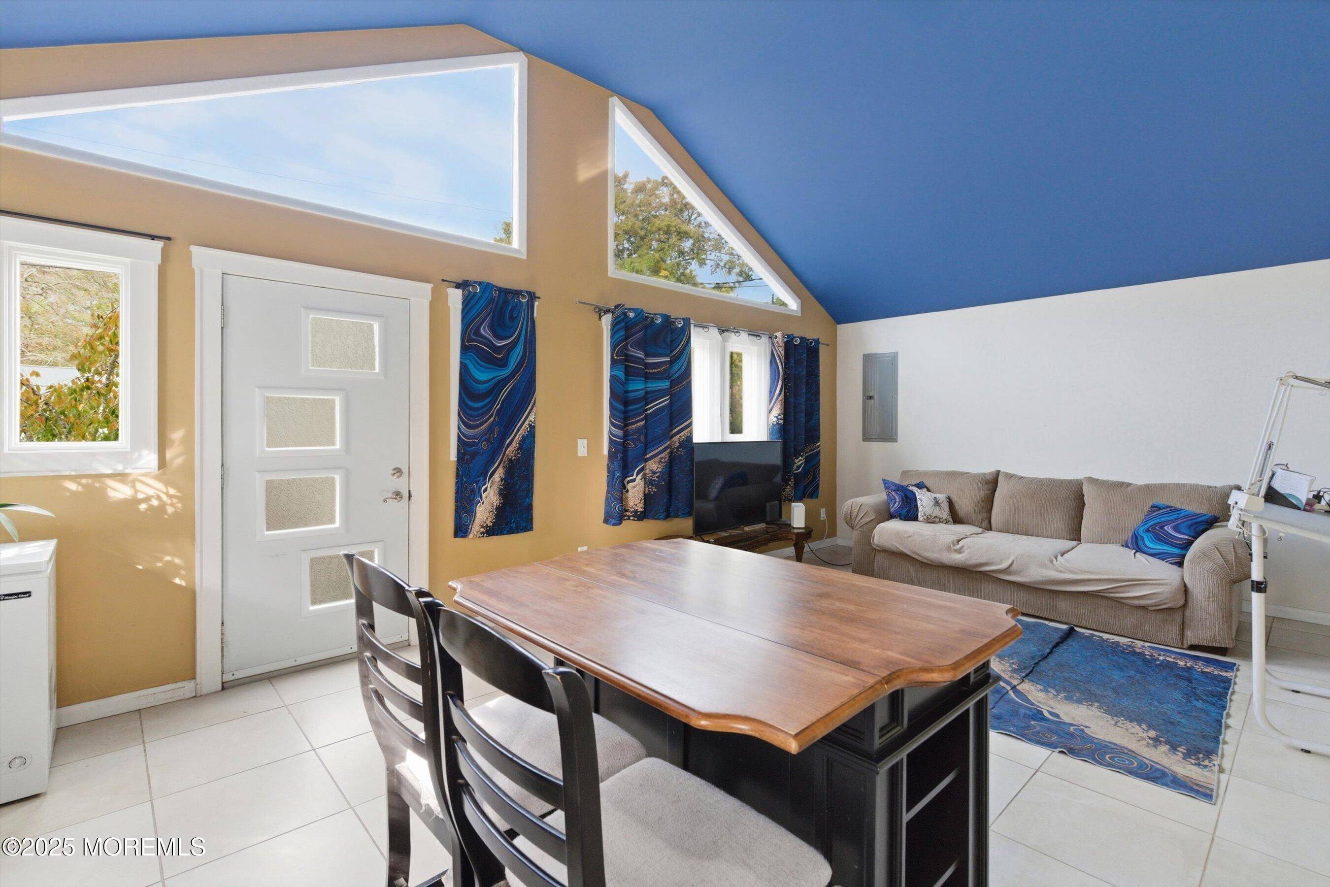 Lanoka Harbor, NJ 08734,833 Rodgers Street