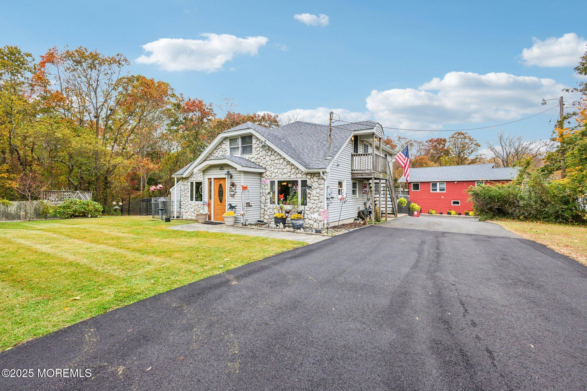 Jackson, NJ 08527,170 S Hope Chapel Road