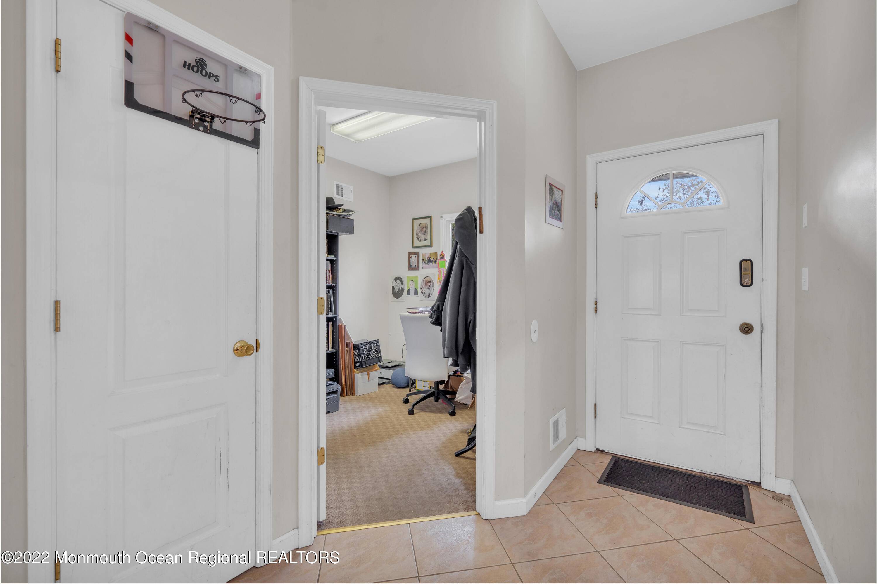 Lakewood, NJ 08701,5 Ford Avenue