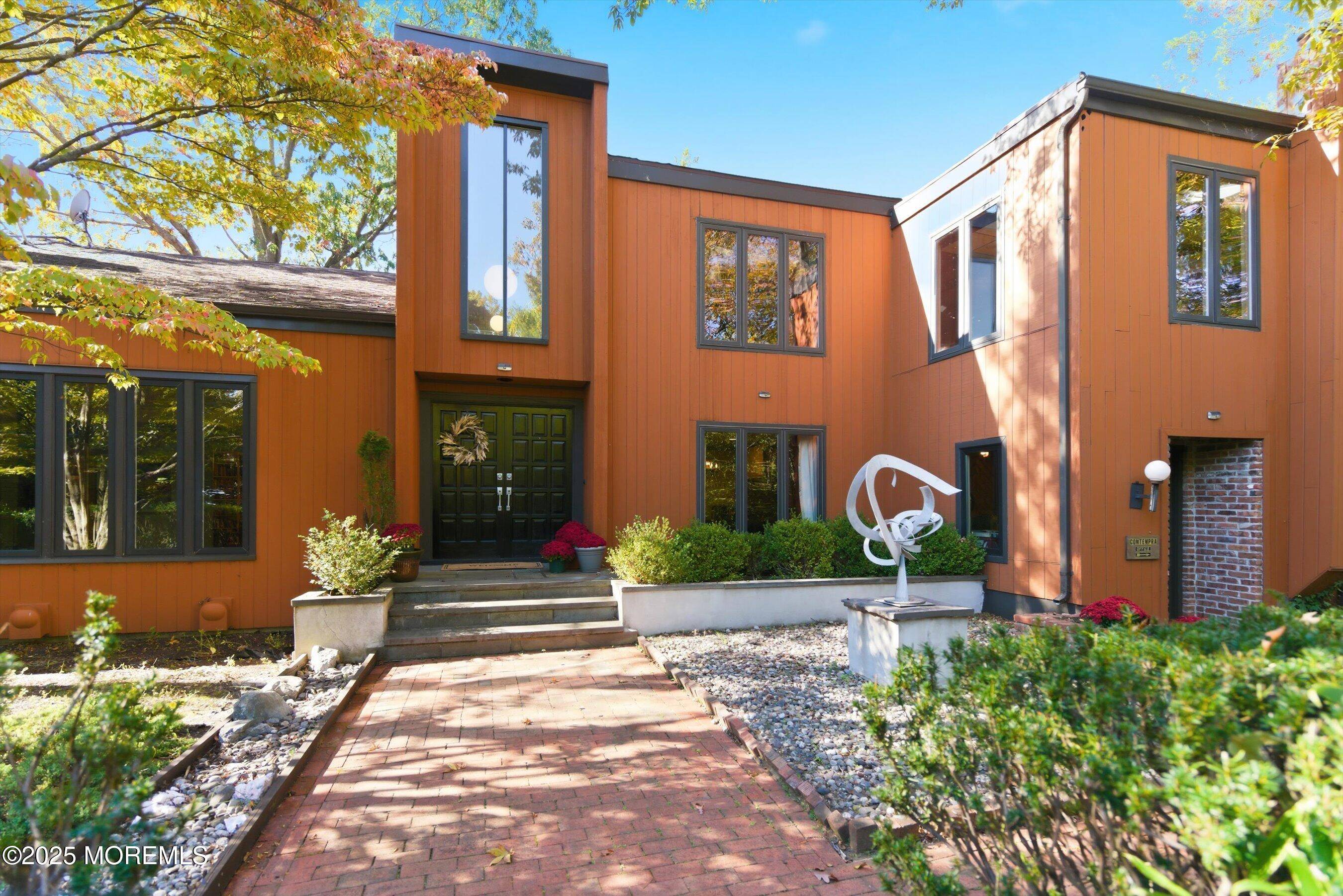 Tinton Falls, NJ 07724,8 Glenwood Drive