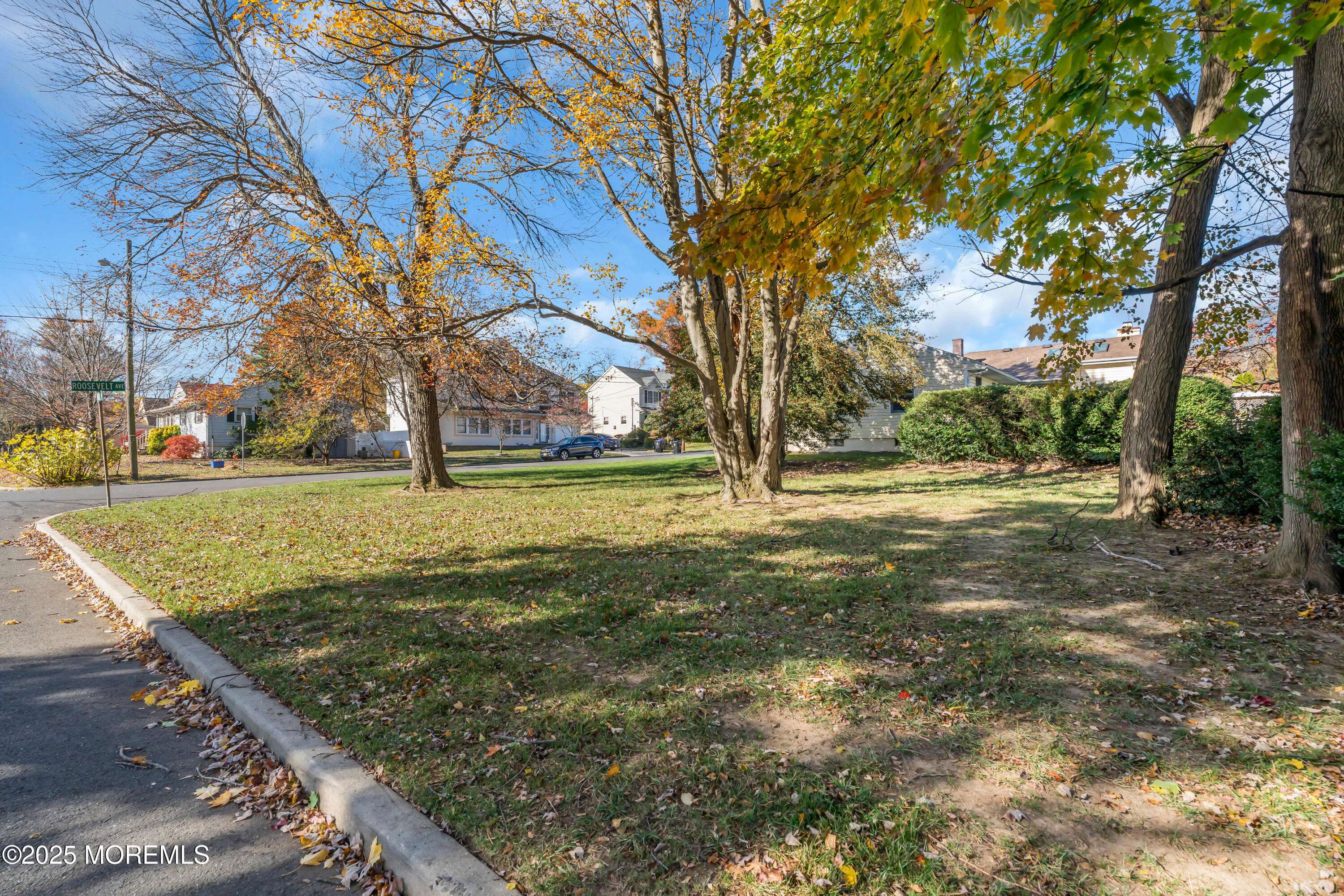 East Brunswick, NJ 08816,32 Roosevelt Avenue