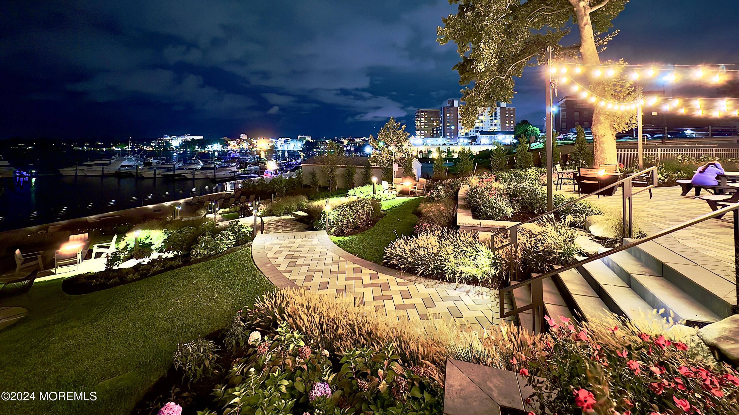 Red Bank, NJ 07701,122 Bodman Place #B5