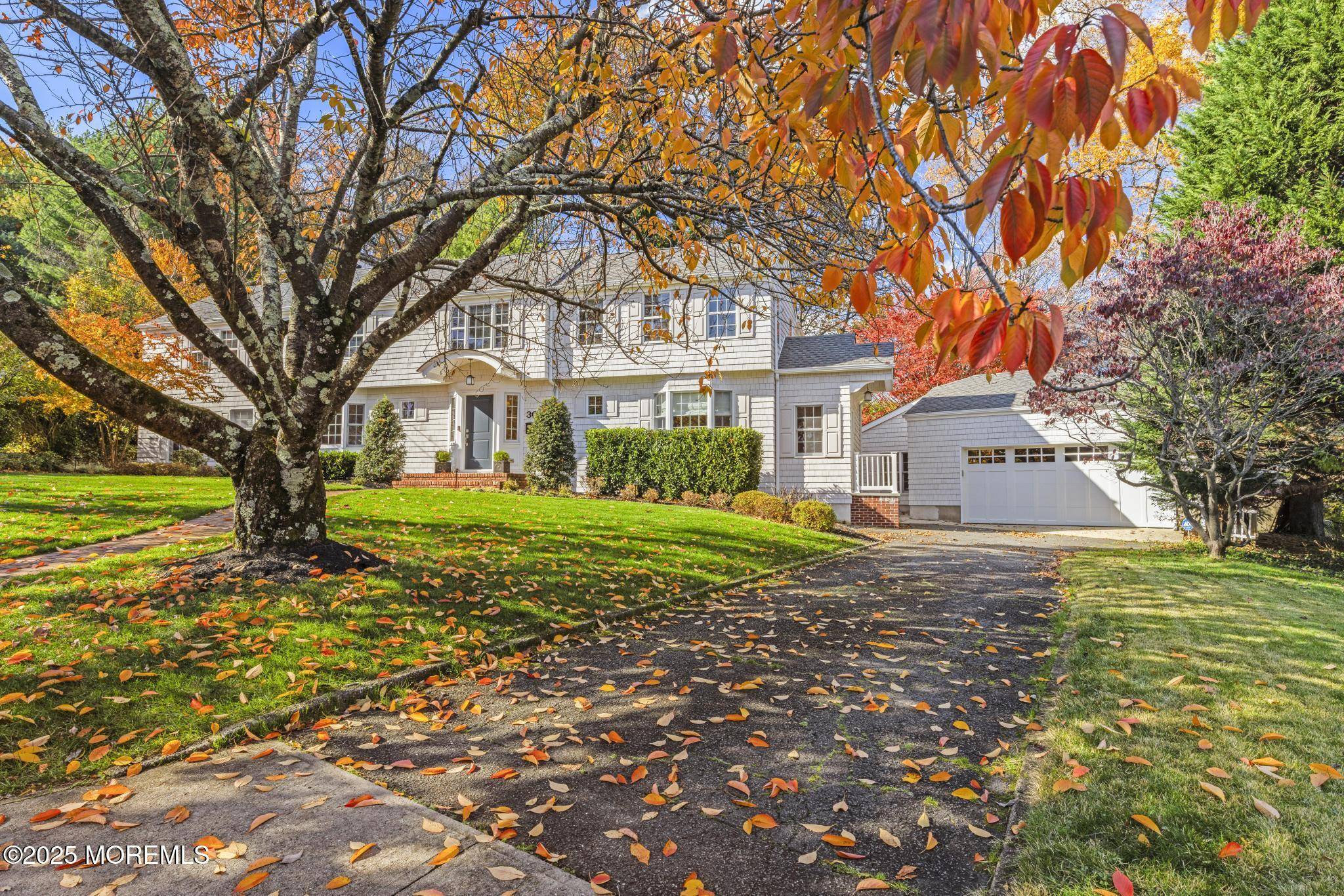 Little Silver, NJ 07739,30 Crest Drive