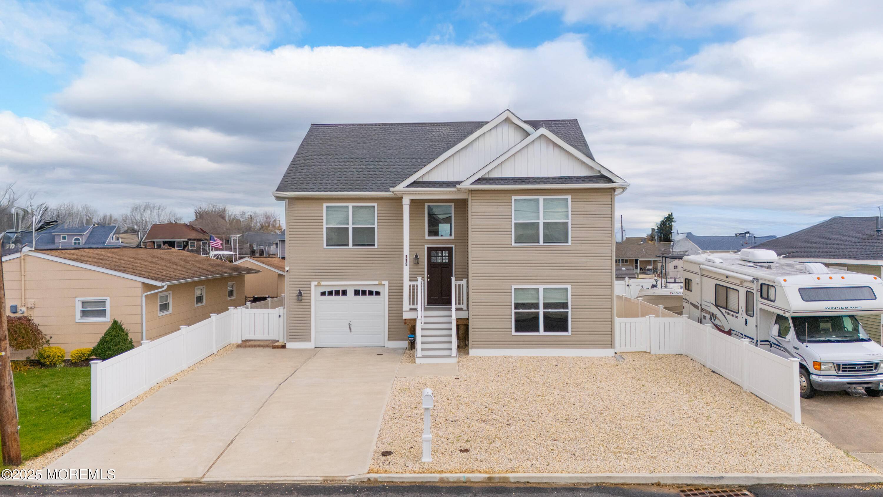 Little Egg Harbor, NJ 08087,113 E Delaware Drive