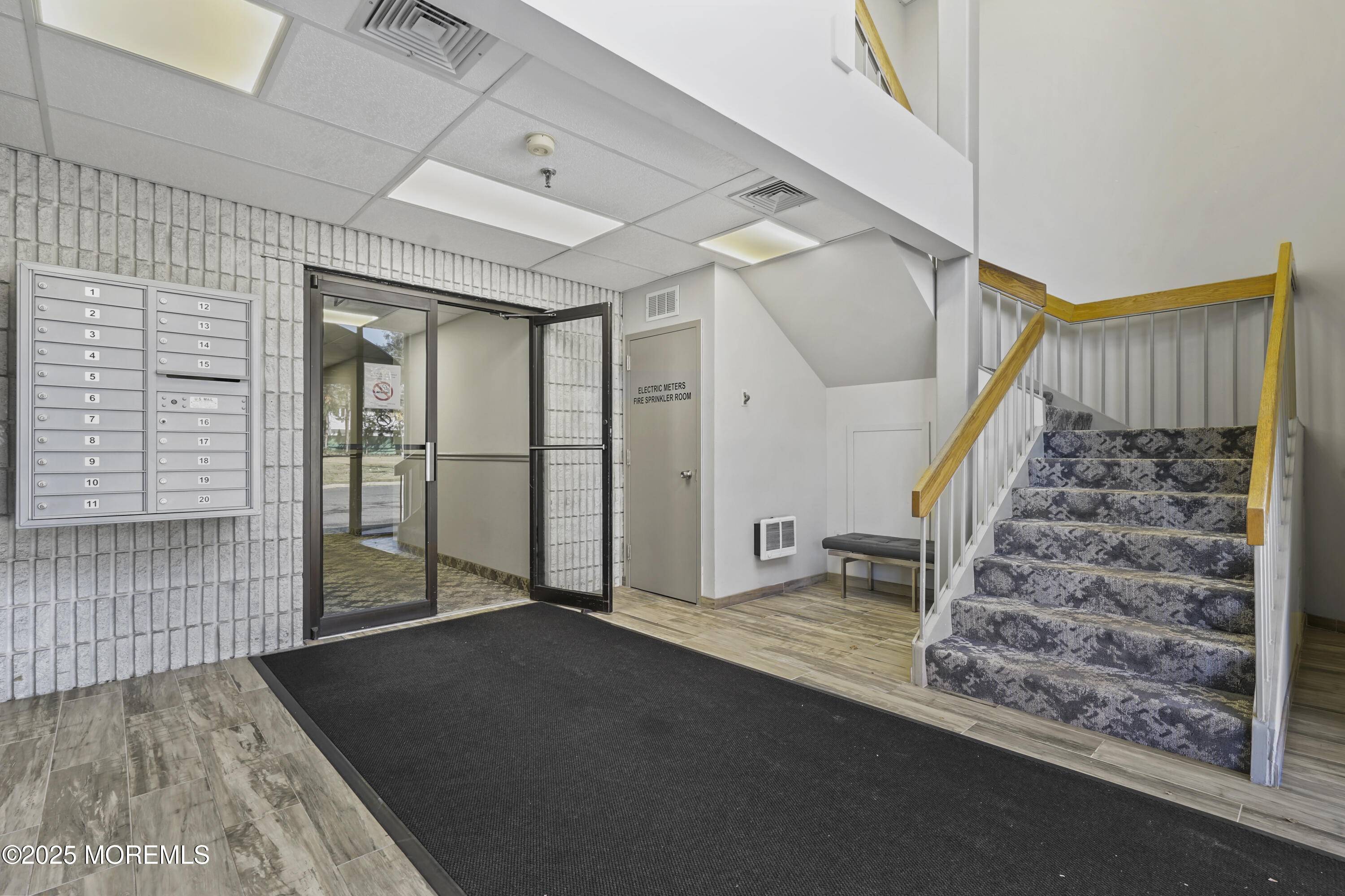 Manalapan, NJ 07726,225 Gordons Corner Road #2J