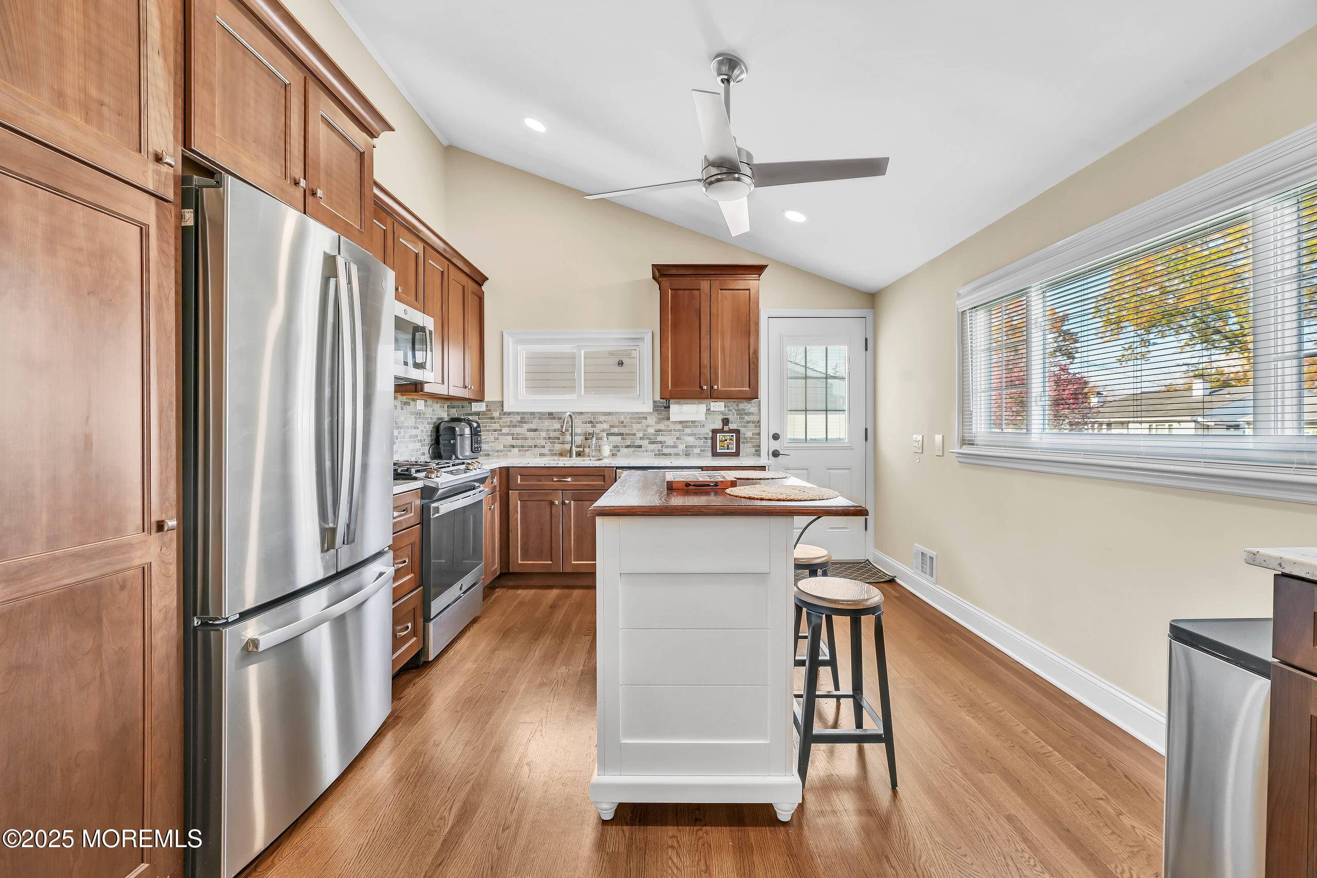 Colonia, NJ 07067,99 Cameo Place